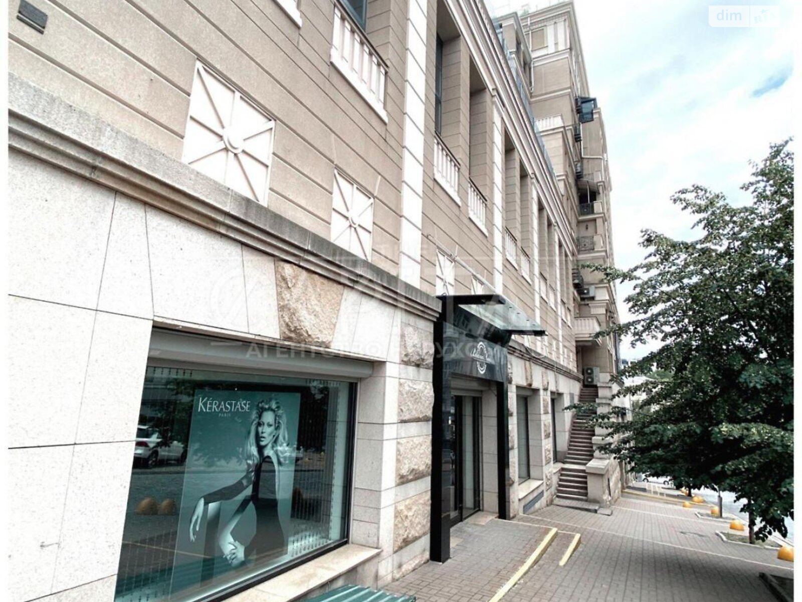 Коммерческое помещение в Киеве, Ольгинская улица 6, цена: продажи 3 300 000 долларов за объект фото 1 Коммерческое помещение в Киеве, Ольгинская улица 6, цена продажи: 3 300 000 долларов за объект фото 1