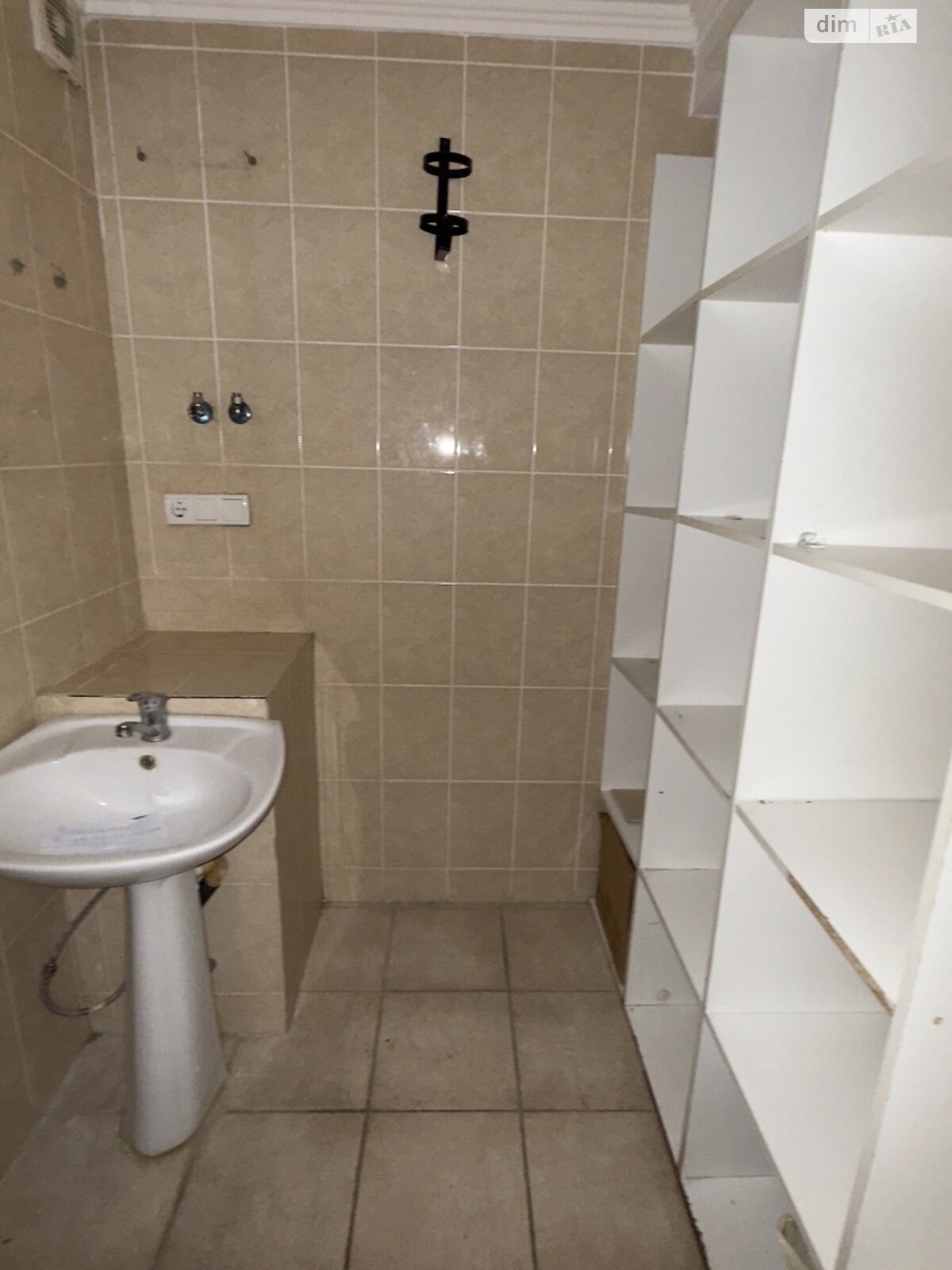 Комерційне приміщення в Києві, продаж по Олександра Мишуги вулиця 1/4, район Осокорки, ціна: 80 000 доларів за об’єкт фото 1