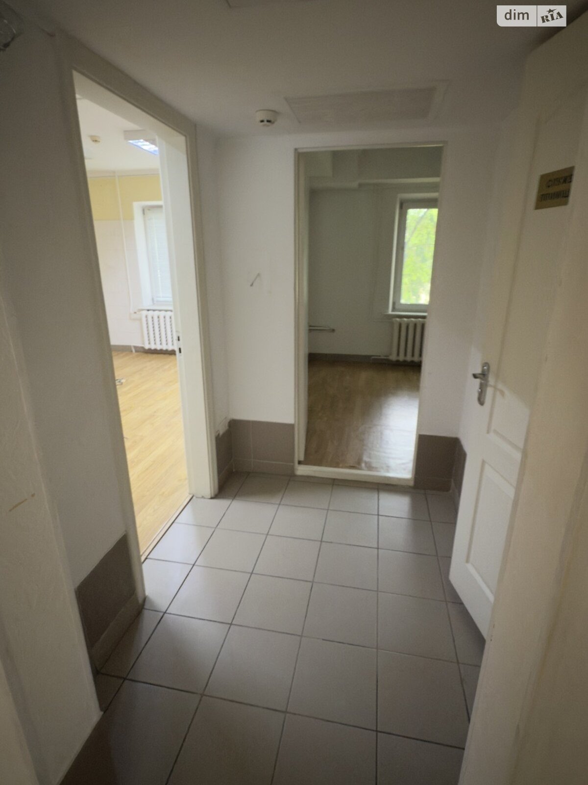 Комерційне приміщення в Києві, продаж по Олександра Мишуги вулиця 1/4, район Осокорки, ціна: 80 000 доларів за об’єкт фото 1