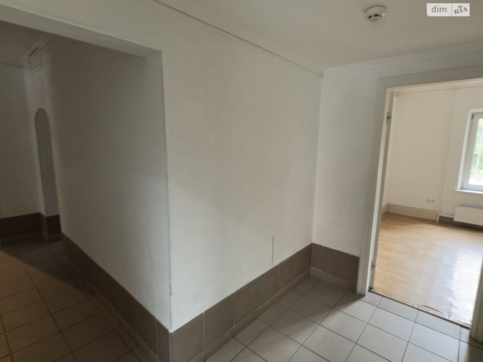 Комерційне приміщення в Києві, продаж по Олександра Мишуги вулиця 1/4, район Осокорки, ціна: 80 000 доларів за об’єкт фото 1