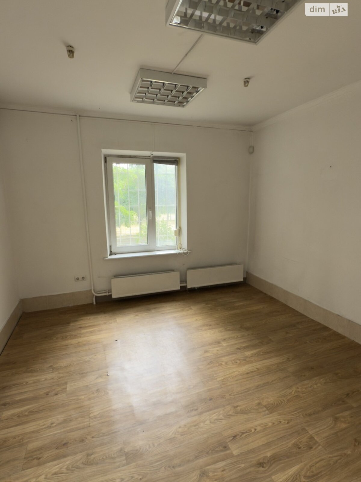 Комерційне приміщення в Києві, продаж по Олександра Мишуги вулиця 1/4, район Осокорки, ціна: 80 000 доларів за об’єкт фото 1