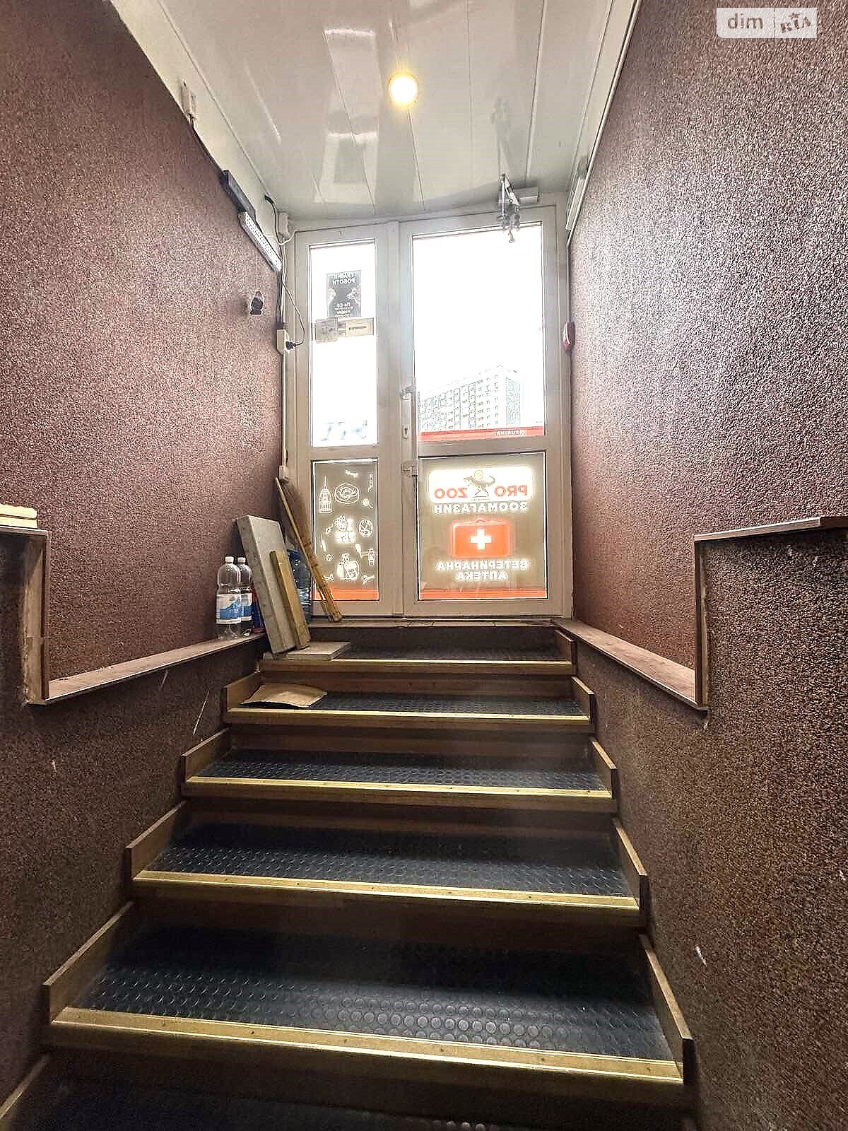 Комерційне приміщення в Києві, продаж по Соломії Крушельницької вулиця 15В, район Осокорки, ціна: 125 000 доларів за об’єкт фото 1 Комерційне приміщення в Києві, продаж по Соломії Крушельницької вулиця 15В, район Осокорки, ціна: 125 000 доларів за об’єкт фото 1