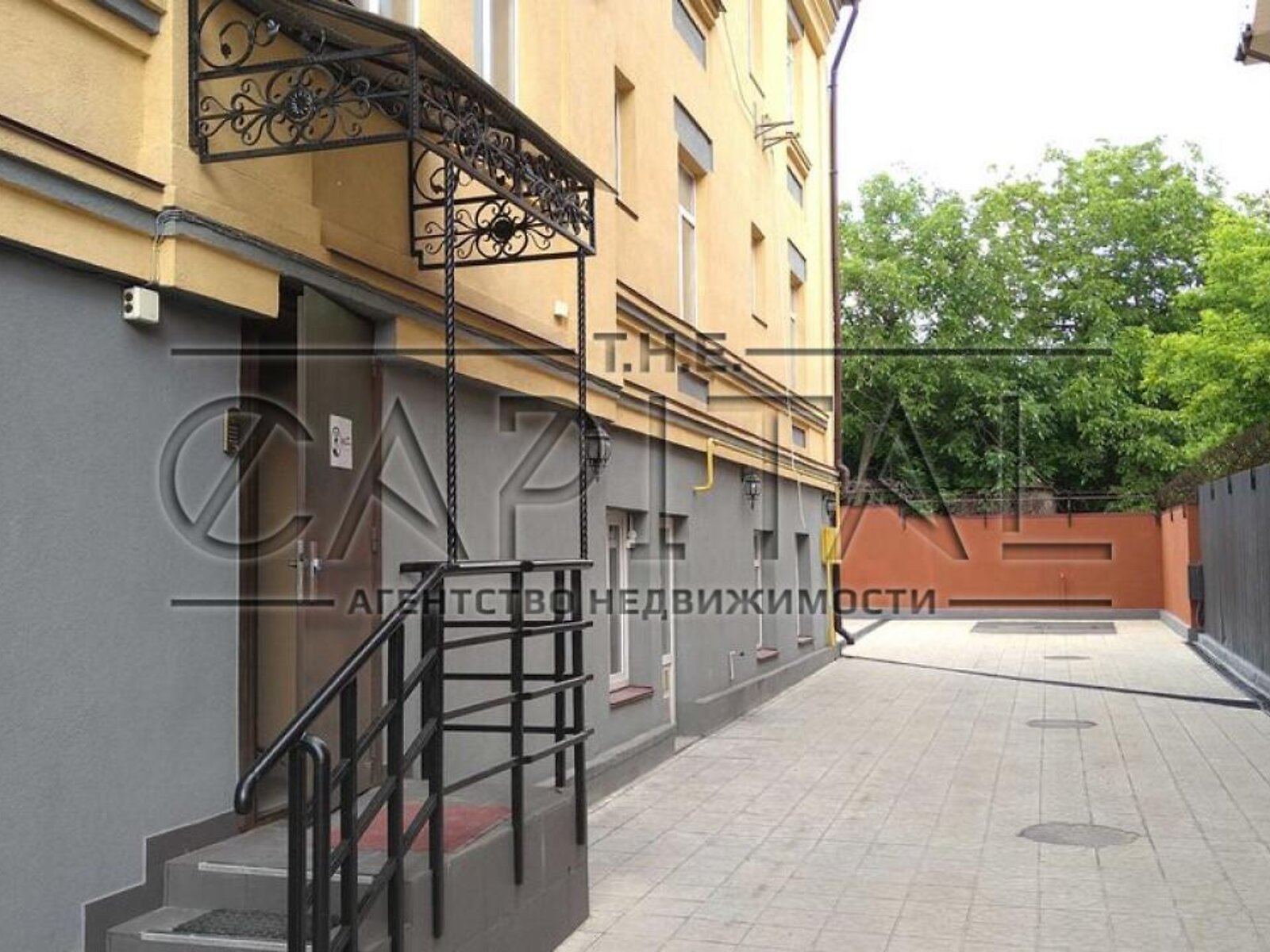 Комерційне приміщення в Києві, Отто Шмідта вулиця, ціна продажу: 1 500 000 доларів за об’єкт фото 1 Комерційне приміщення в Києві, Отто Шмідта вулиця, ціна продажу: 1 500 000 доларів за об’єкт фото 1