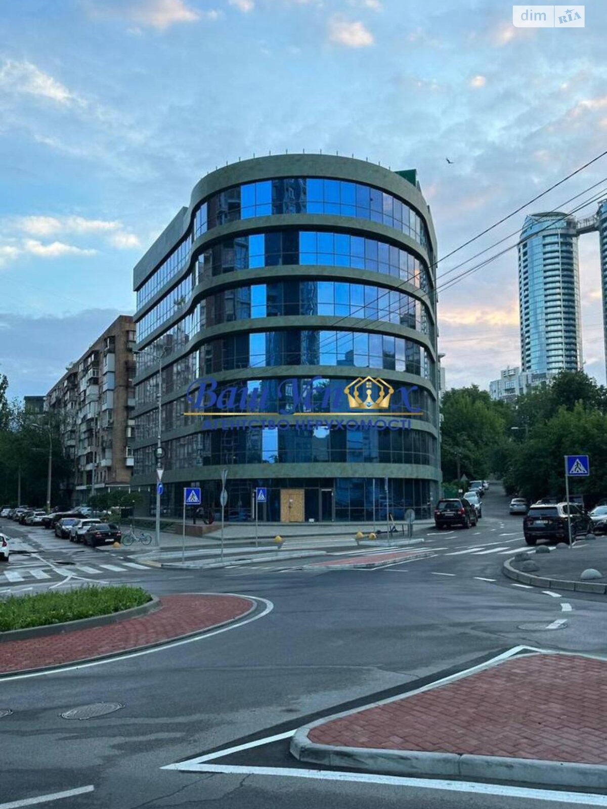 Коммерческое помещение в Киеве, продажа по Академика Филатова переулок 25, район Печерский, цена: 13 600 000 долларов за объект фото 1 Коммерческое помещение в Киеве, продажа по Академика Филатова переулок 25, район Печерский, цена: 13 600 000 долларов за объект фото 1