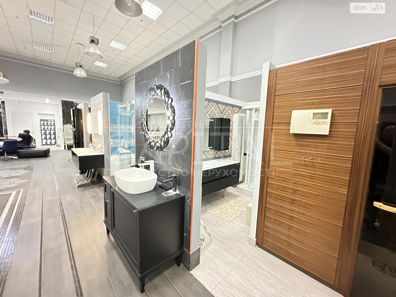 Коммерческое помещение в Киеве, продажа по Степана Бандеры проспект 6, район Петровка, цена: 285 000 долларов за объект фото 1 Коммерческое помещение в Киеве, продажа по Степана Бандеры проспект 6, район Петровка, цена: 285 000 долларов за объект фото 1