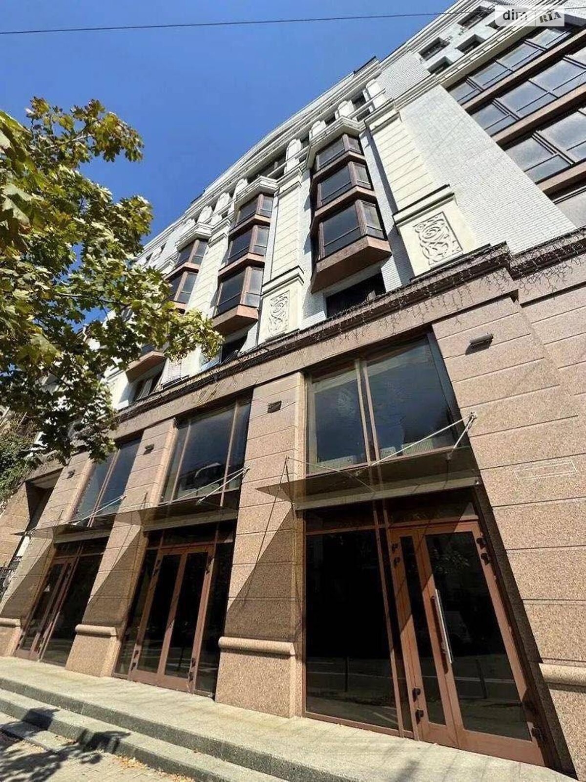 Коммерческое помещение в Киеве, продажа по Саксаганского улица 10, район Пирогов, цена: 3 000 долларов за объект фото 1