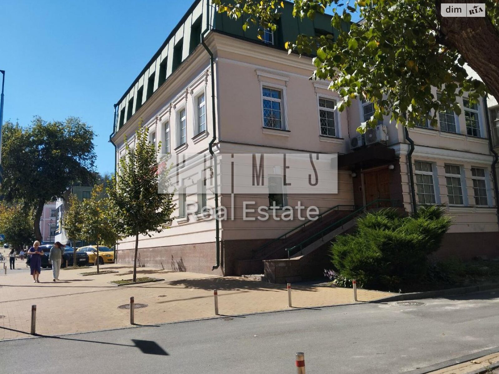 Коммерческое помещение в Киеве, продажа по Андреевская улица 7, район Подол, цена: 1 800 000 долларов за объект фото 1 Коммерческое помещение в Киеве, продажа по Андреевская улица 7, район Подол, цена: 1 800 000 долларов за объект фото 1