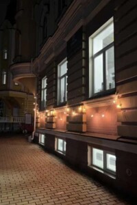 Комерційне приміщення в Києві, продаж по Кожум’яцька вулиця 20, район Поділ, ціна: 120 000 доларів за об’єкт фото 2 Комерційне приміщення в Києві, продаж по Кожум’яцька вулиця 20, район Поділ, ціна: 120 000 доларів за об’єкт фото 2