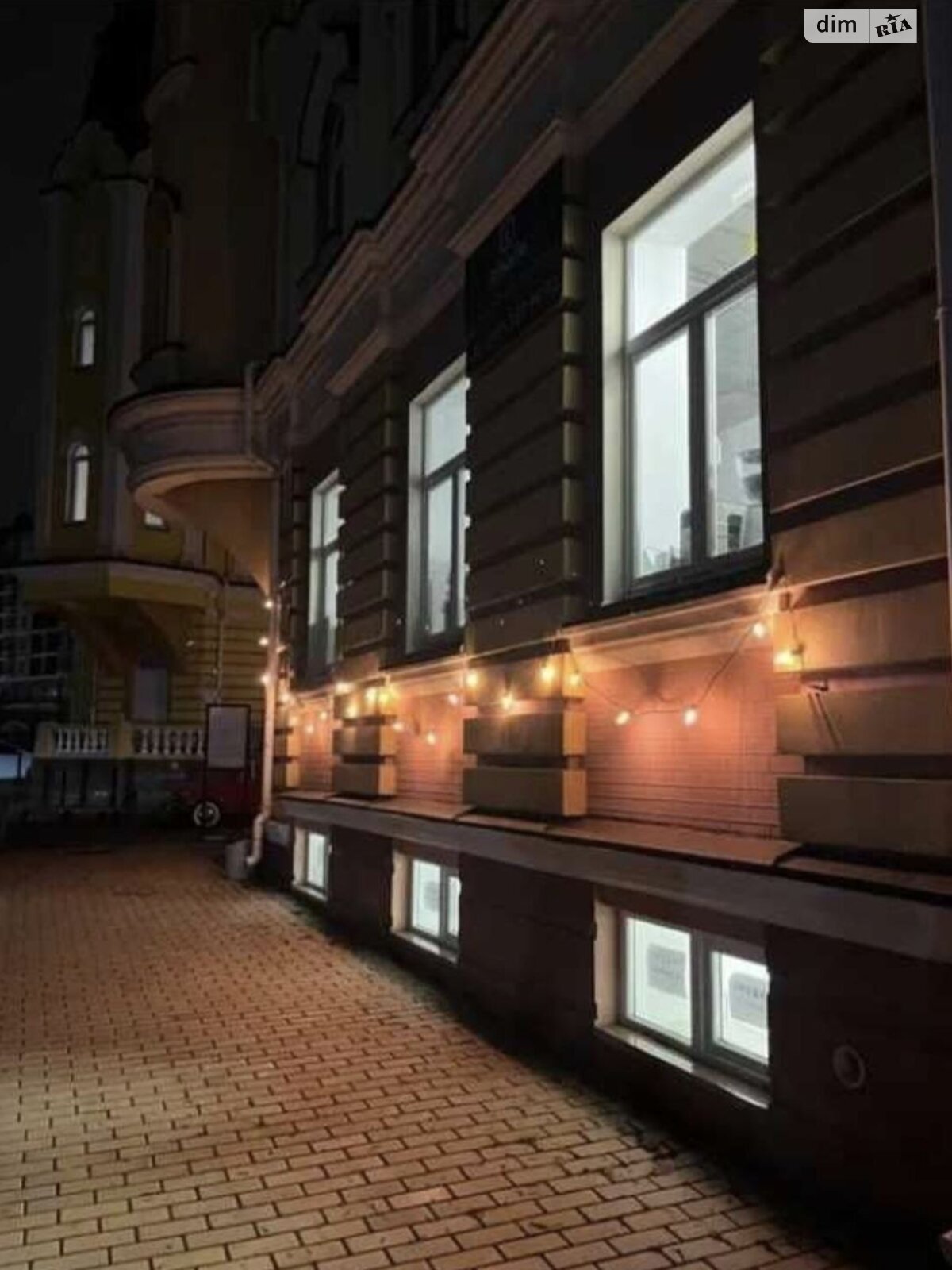 Комерційне приміщення в Києві, продаж по Кожум’яцька вулиця 20, район Поділ, ціна: 120 000 доларів за об’єкт фото 1 Комерційне приміщення в Києві, продаж по Кожум’яцька вулиця 20, район Поділ, ціна: 120 000 доларів за об’єкт фото 1