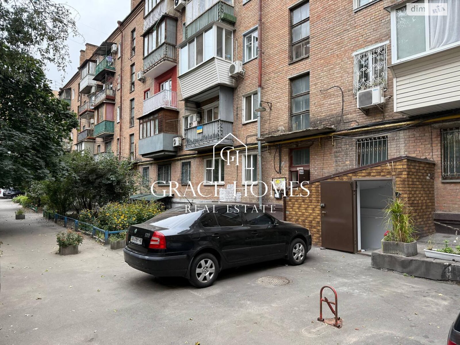 Коммерческое помещение в Киеве, продажа по Константиновская улица 63/12, район Подол, цена: 130 000 долларов за объект фото 1