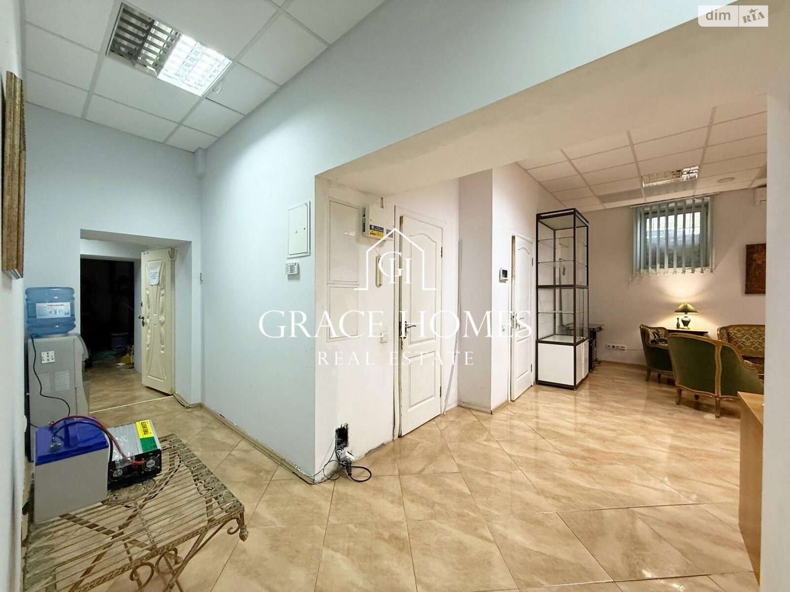 Коммерческое помещение в Киеве, продажа по Константиновская улица 63/12, район Подол, цена: 130 000 долларов за объект фото 1