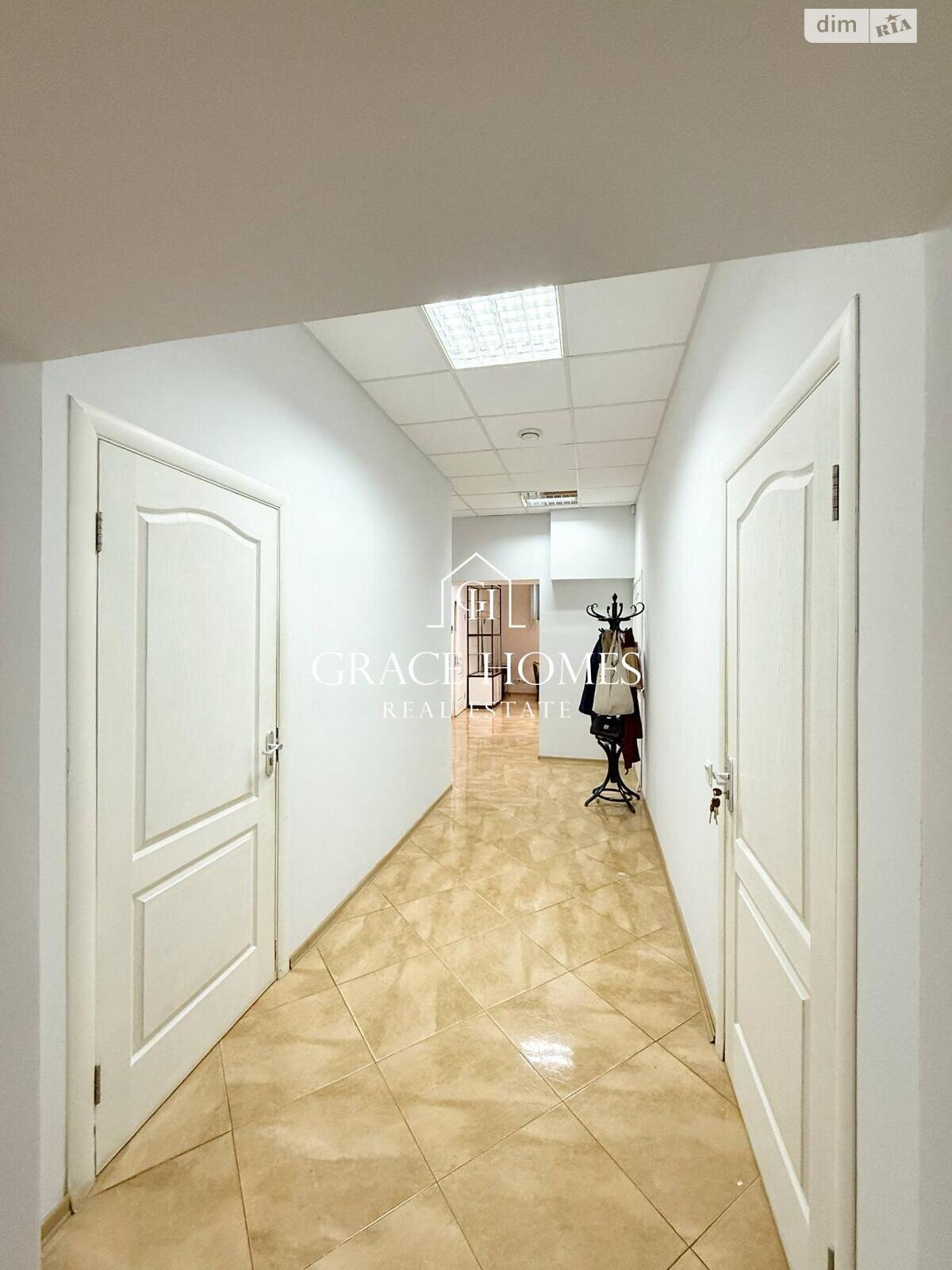 Коммерческое помещение в Киеве, продажа по Константиновская улица 63/12, район Подол, цена: 130 000 долларов за объект фото 1