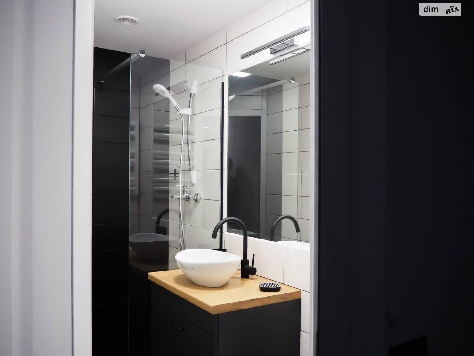 Коммерческое помещение в Киеве, продажа по вулиця Газопровідна 2 237, район Подольский, цена: 1 100 000 долларов за объект фото 1