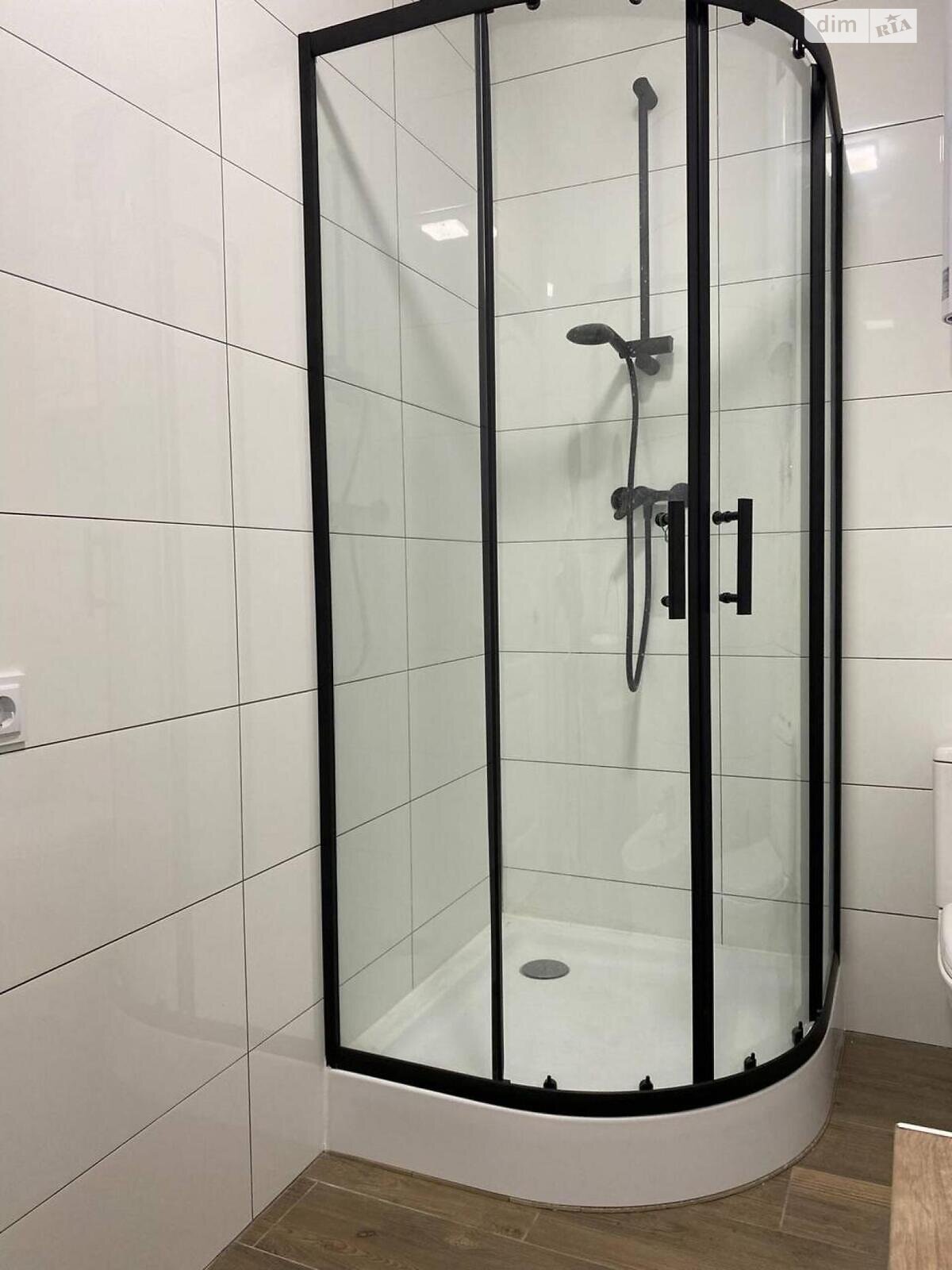 Коммерческое помещение в Киеве, продажа по вулиця Газопровідна 2 237, район Подольский, цена: 1 100 000 долларов за объект фото 1