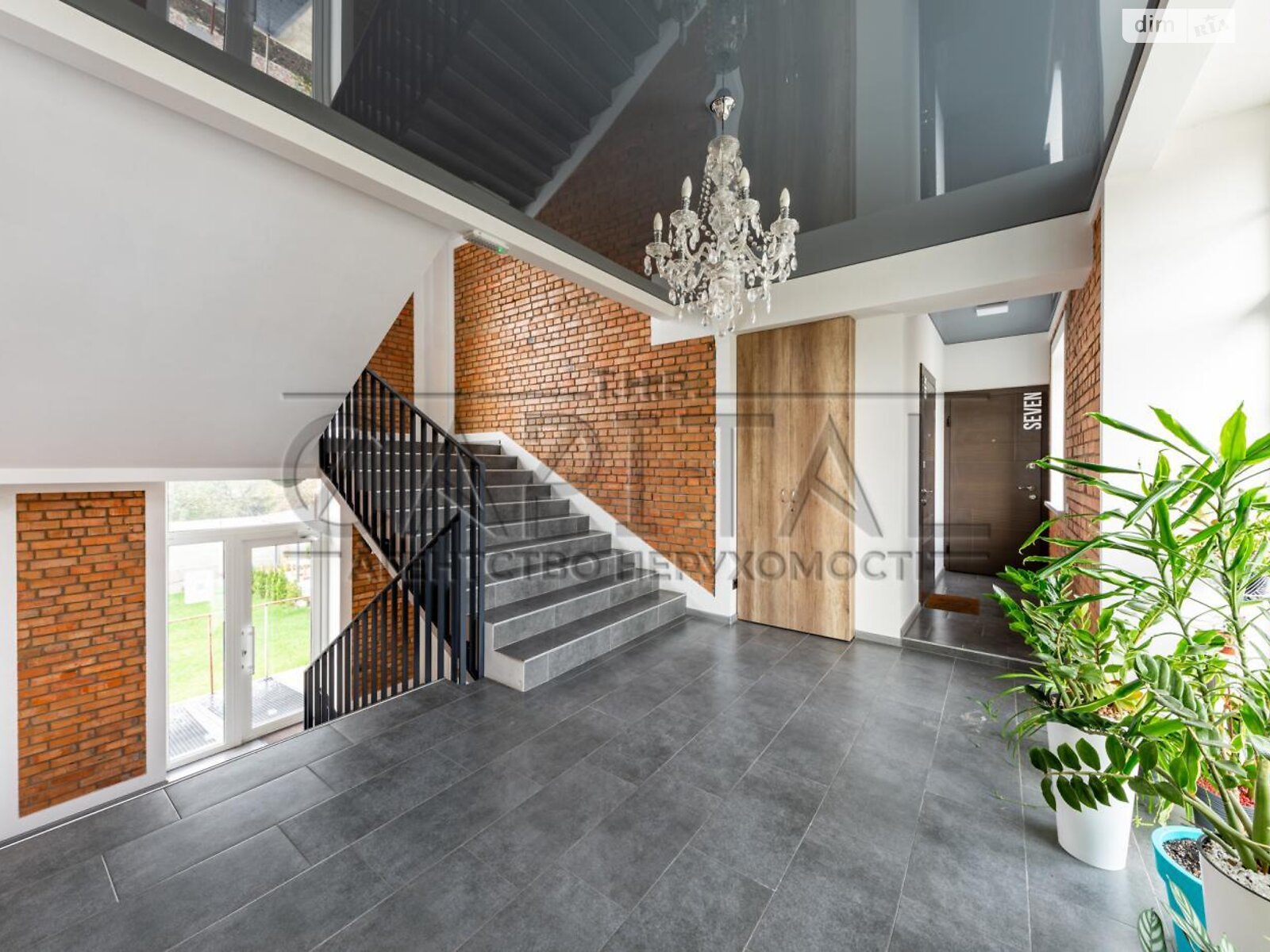 Коммерческое помещение в Киеве, продажа по вулиця Газопровідна 2 237, район Подольский, цена: 1 100 000 долларов за объект фото 1