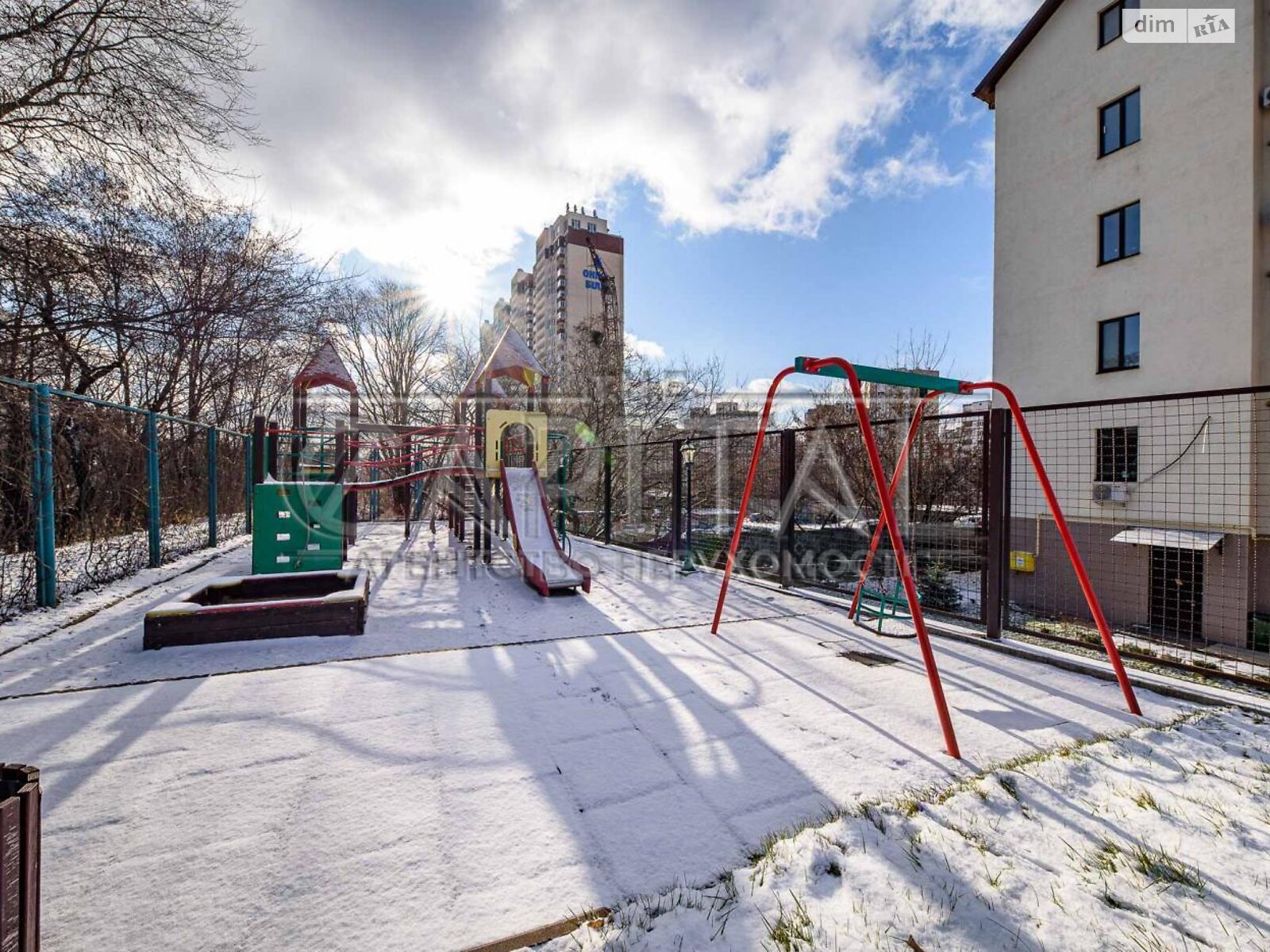 Комерційне приміщення в Києві, Польова вулиця 61А, ціна продажу: 1 688 625 доларів за об’єкт фото 1 Комерційне приміщення в Києві, Польова вулиця 61А, ціна продажу: 1 688 625 доларів за об’єкт фото 1
