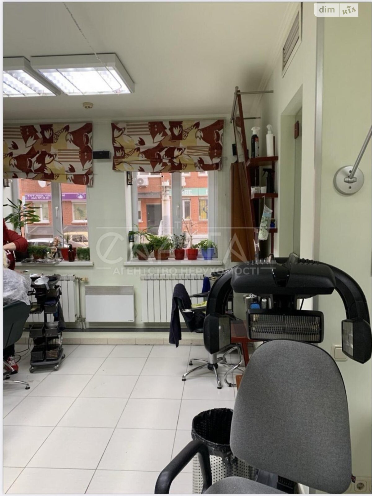 Комерційне приміщення в Києві, продаж по Ахматової Анни вулиця 13, район Позняки, ціна: 200 000 доларів за об’єкт фото 1 Комерційне приміщення в Києві, продаж по Ахматової Анни вулиця 13, район Позняки, ціна: 200 000 доларів за об’єкт фото 1