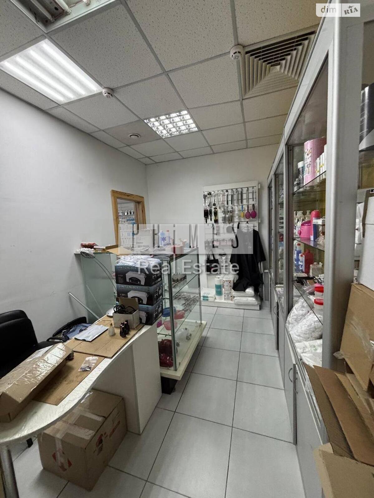 Комерційне приміщення в Києві, продаж по Княжий Затон вулиця, район Позняки, ціна: 90 000 доларів за об’єкт фото 1 Комерційне приміщення в Києві, продаж по Княжий Затон вулиця, район Позняки, ціна: 90 000 доларів за об’єкт фото 1