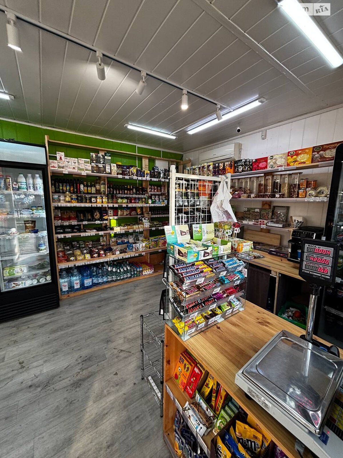 Комерційне приміщення в Києві, продаж по Лариси Руденко вулиця 21А, район Позняки, ціна: 9 000 доларів за об’єкт фото 1 Комерційне приміщення в Києві, продаж по Лариси Руденко вулиця 21А, район Позняки, ціна: 9 000 доларів за об’єкт фото 1