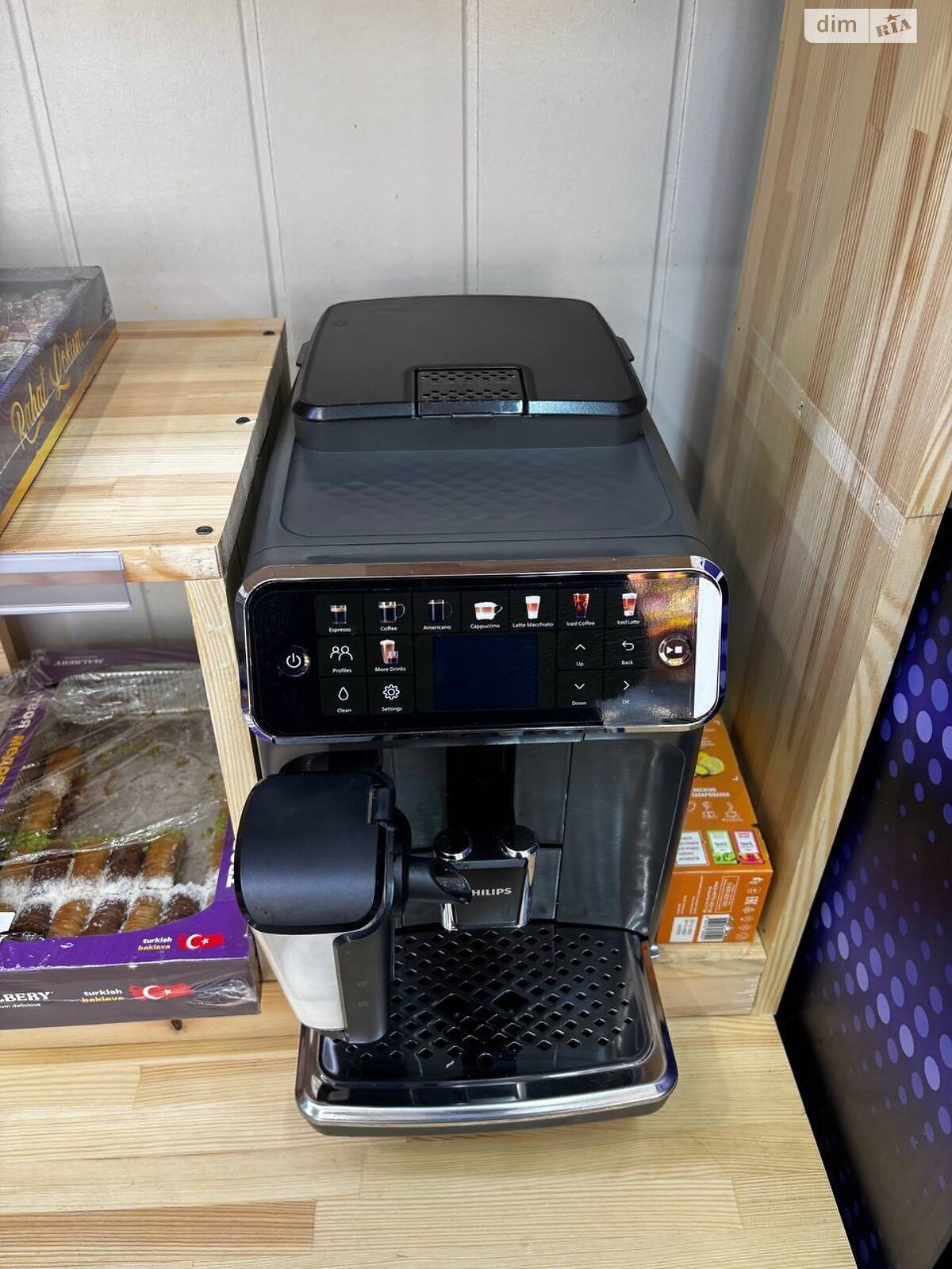 Комерційне приміщення в Києві, продаж по Лариси Руденко вулиця 21А, район Позняки, ціна: 9 000 доларів за об’єкт фото 1 Комерційне приміщення в Києві, продаж по Лариси Руденко вулиця 21А, район Позняки, ціна: 9 000 доларів за об’єкт фото 1