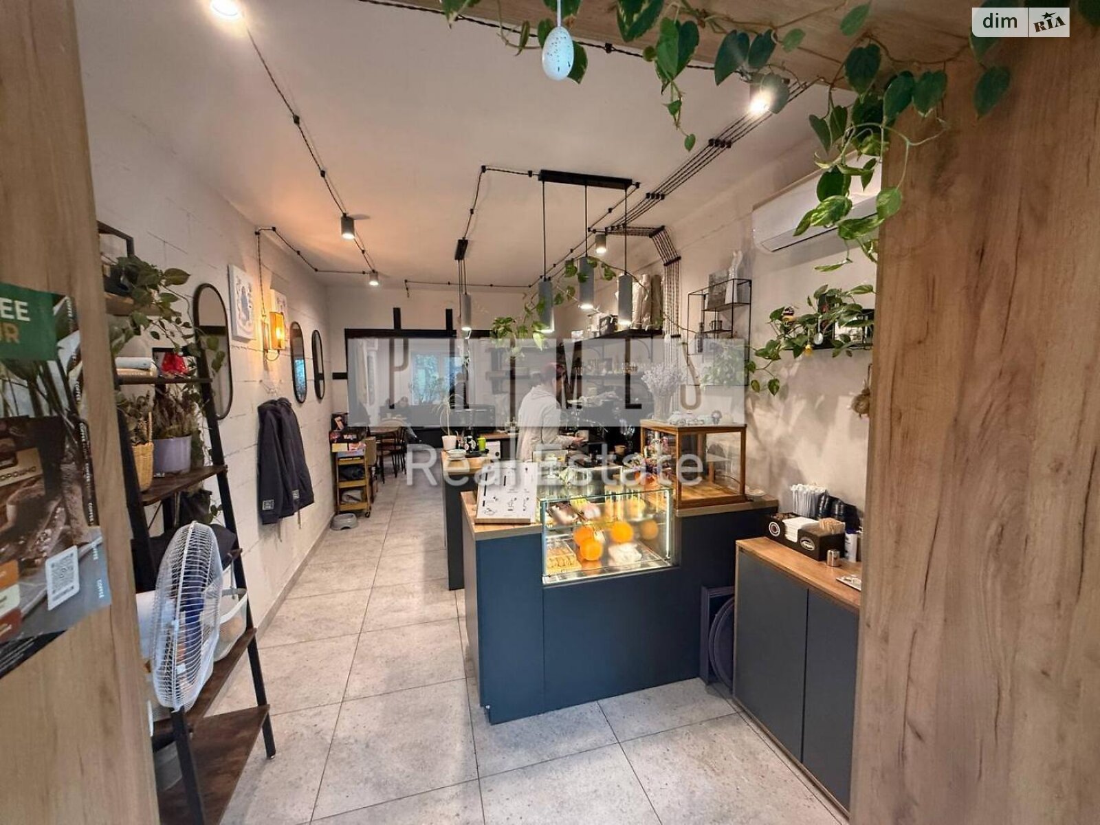 Коммерческое помещение в Киеве, продажа по Игоря Шамо (Алексея Давыдова) бульвар, район Русановка, цена: 120 000 долларов за объект фото 1 Коммерческое помещение в Киеве, продажа по Игоря Шамо (Алексея Давыдова) бульвар, район Русановка, цена: 120 000 долларов за объект фото 1