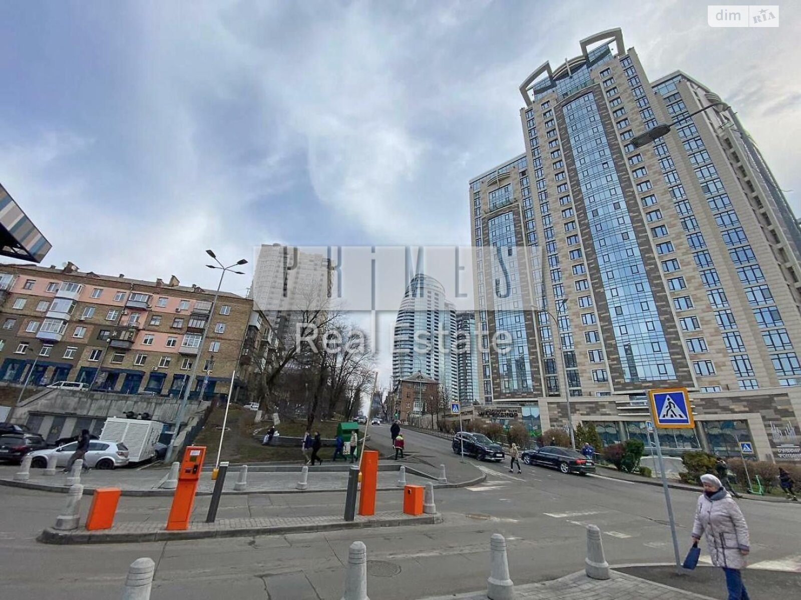 Коммерческое помещение в Киеве, продажа по Иоанна Павла II (Патриса Лумумбы) улица, район Саперное Поле, цена: 400 000 долларов за объект фото 1 Коммерческое помещение в Киеве, продажа по Иоанна Павла II (Патриса Лумумбы) улица, район Саперное Поле, цена: 400 000 долларов за объект фото 1