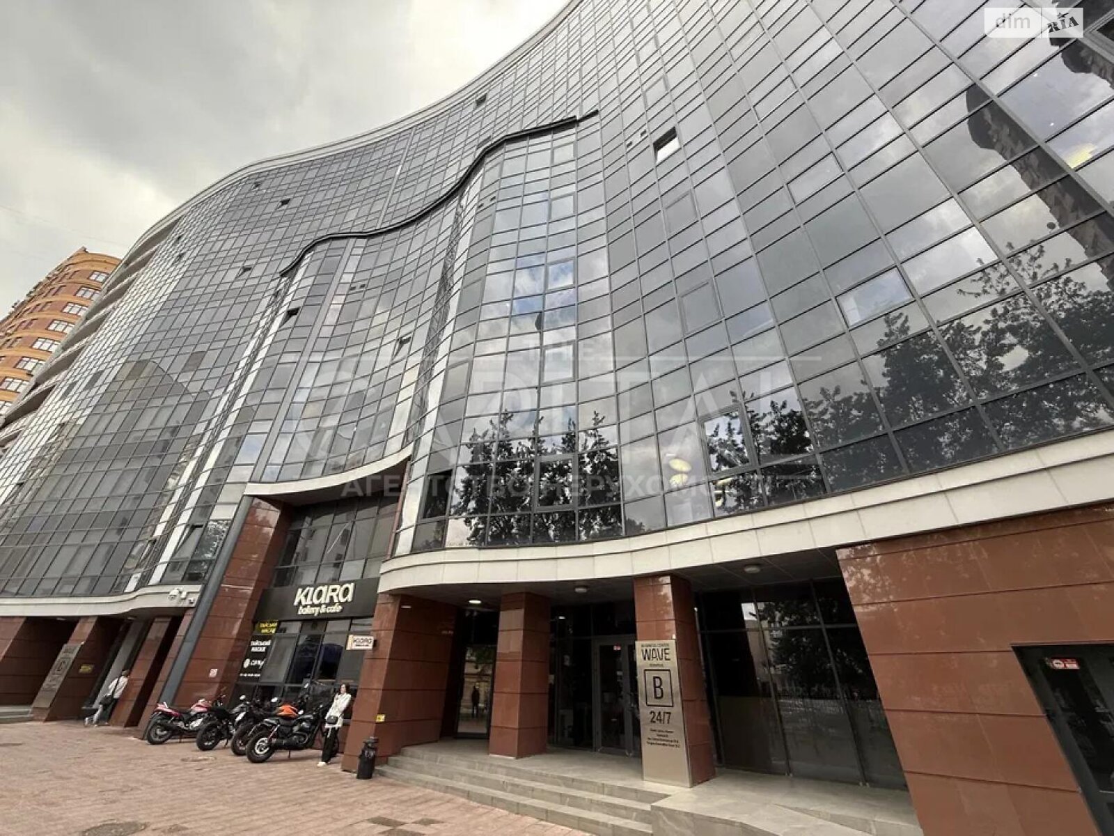 Комерційне приміщення в Києві, продаж по Коновальця Євгена вулиця 36, район Саперне Поле, ціна: 590 000 доларів за об’єкт фото 1 Комерційне приміщення в Києві, продаж по Коновальця Євгена вулиця 36, район Саперне Поле, ціна: 590 000 доларів за об’єкт фото 1