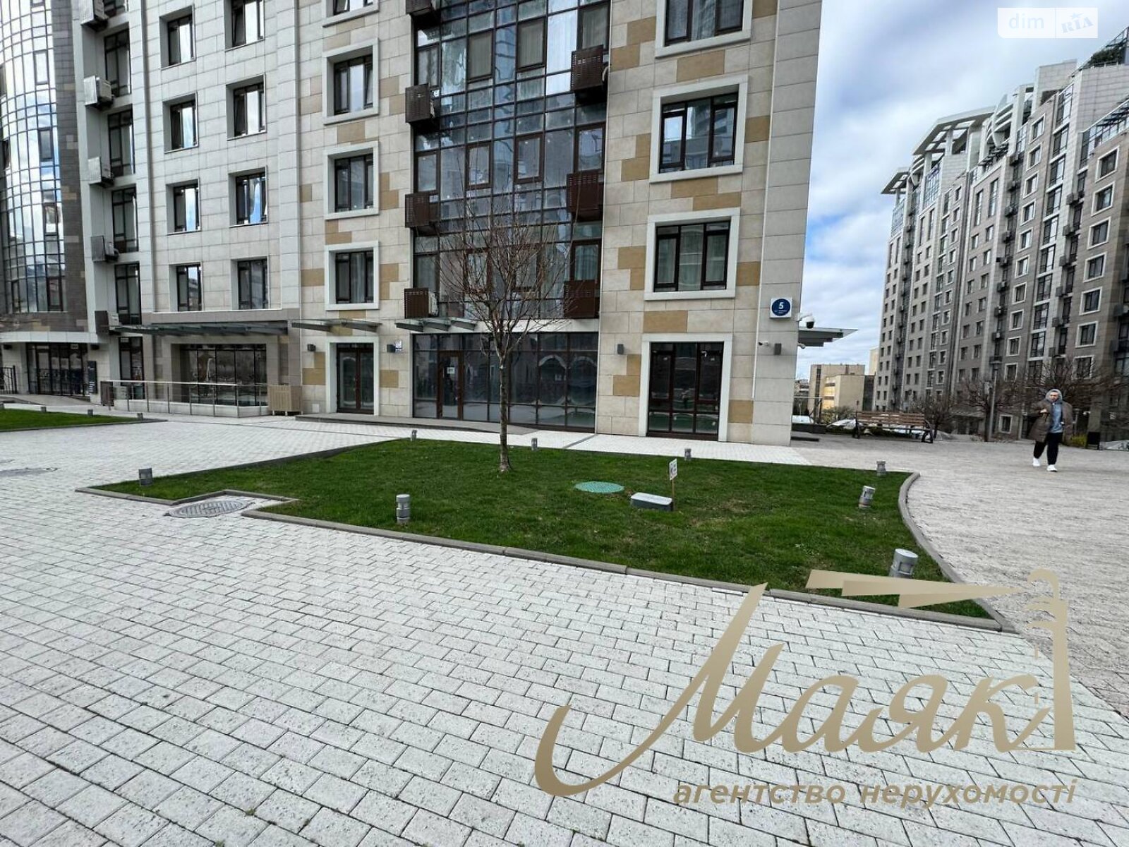 Коммерческое помещение в Киеве, продажа по Саперное Поле улица 5, район Печерский, цена: 497 500 долларов за объект фото 1 Коммерческое помещение в Киеве, продажа по Саперное Поле улица 5, район Печерский, цена: 497 500 долларов за объект фото 1