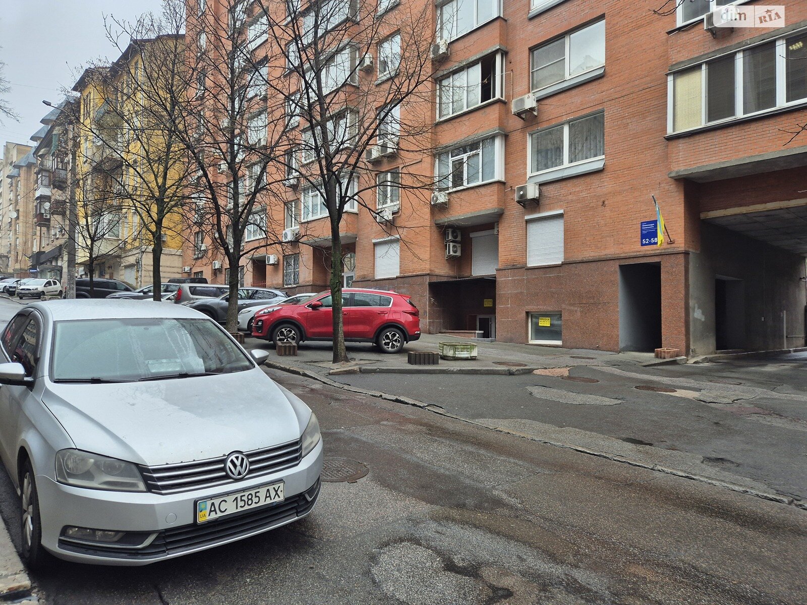 Комерційне приміщення в Києві, продаж по Олександра Кониського (Тургенєвська) вулиця 52/58, район Шевченківський, ціна: 130 000 доларів за об’єкт фото 1 Комерційне приміщення в Києві, продаж по Олександра Кониського (Тургенєвська) вулиця 52/58, район Шевченківський, ціна: 130 000 доларів за об’єкт фото 1