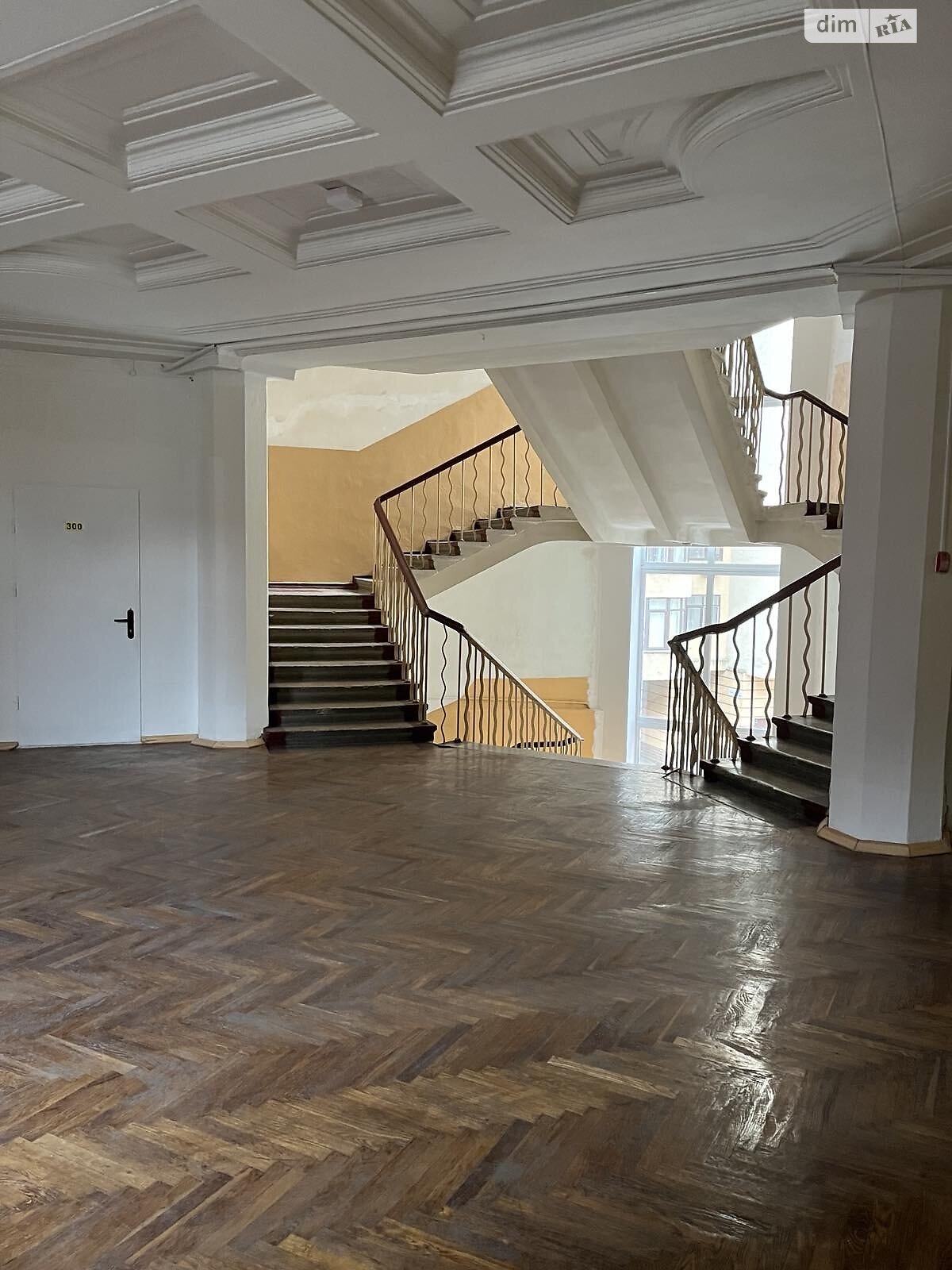 Комерційне приміщення в Києві, продаж по Дмитрівська (Куренівка) вулиця 71, район Шевченківський, ціна: 4 500 000 доларів за об’єкт фото 1 Комерційне приміщення в Києві, продаж по Дмитрівська (Куренівка) вулиця 71, район Шевченківський, ціна: 4 500 000 доларів за об’єкт фото 1