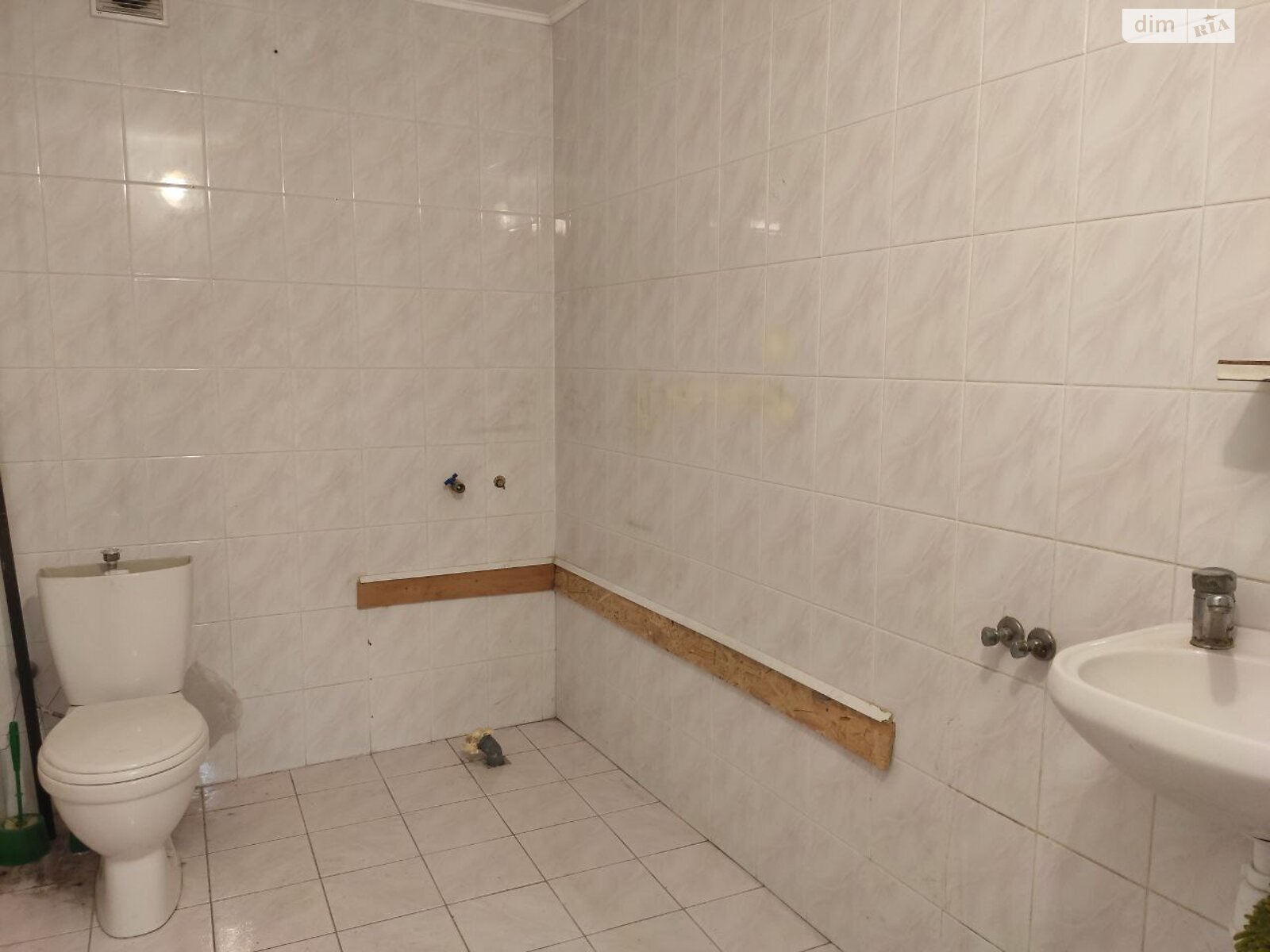 Комерційне приміщення в Києві, продаж по Євгена Чикаленка (Пушкінська) вулиця 31, район Шевченківський, ціна: 65 000 доларів за об’єкт фото 1 Комерційне приміщення в Києві, продаж по Євгена Чикаленка (Пушкінська) вулиця 31, район Шевченківський, ціна: 65 000 доларів за об’єкт фото 1