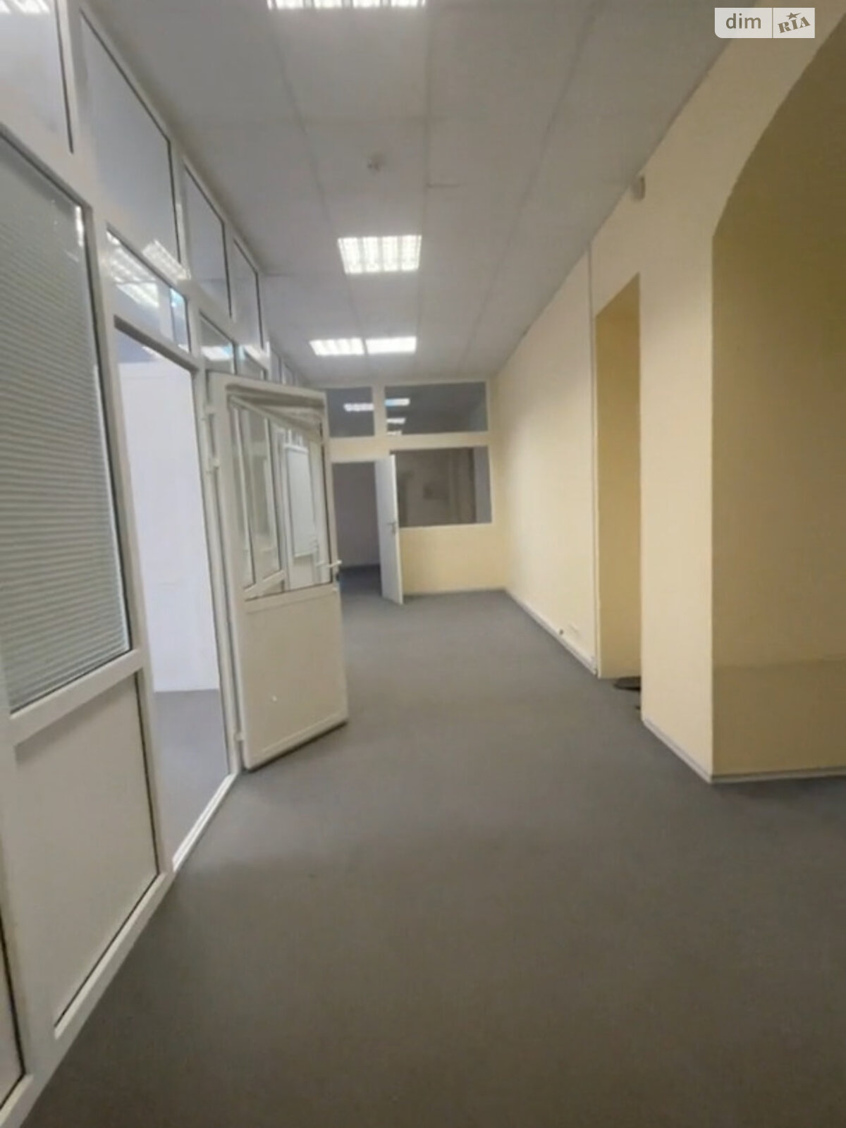 Коммерческое помещение в Киеве, продажа по Михайловская улица 12, район Шевченковский, цена: 4 444 200 долларов за объект фото 1 Коммерческое помещение в Киеве, продажа по Михайловская улица 12, район Шевченковский, цена: 4 444 200 долларов за объект фото 1