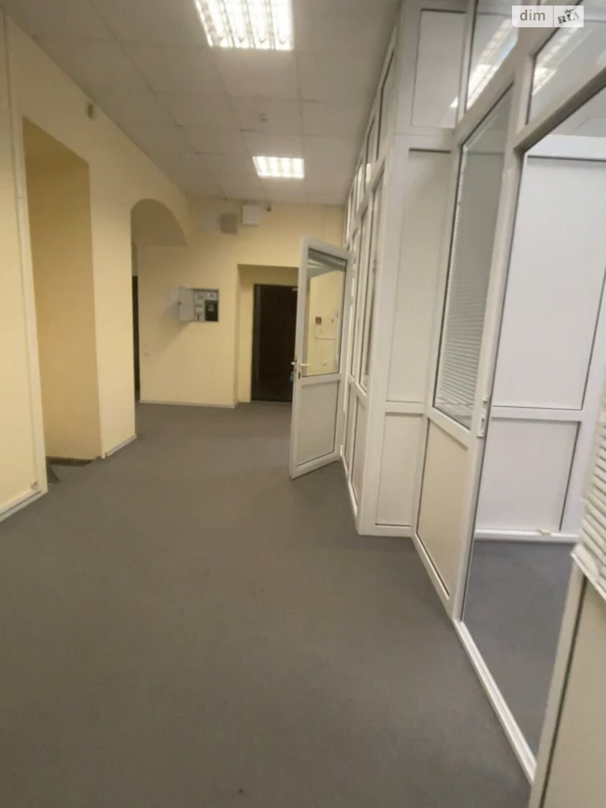 Коммерческое помещение в Киеве, продажа по Михайловская улица 12, район Шевченковский, цена: 4 444 200 долларов за объект фото 1 Коммерческое помещение в Киеве, продажа по Михайловская улица 12, район Шевченковский, цена: 4 444 200 долларов за объект фото 1