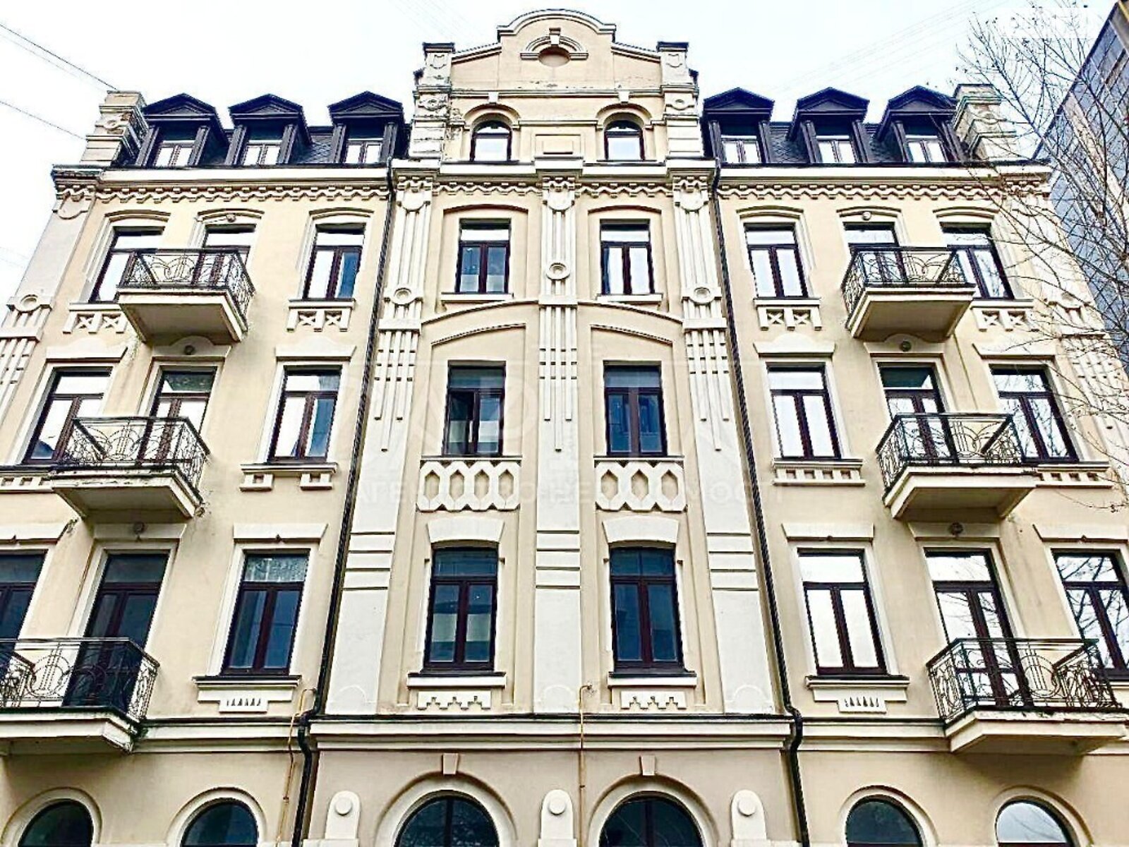 Комерційне приміщення в Києві, продаж по Січових Стрільців вулиця 66, район Шевченківський, ціна: 2 400 000 доларів за об’єкт фото 1 Комерційне приміщення в Києві, продаж по Січових Стрільців вулиця 66, район Шевченківський, ціна: 2 400 000 доларів за об’єкт фото 1