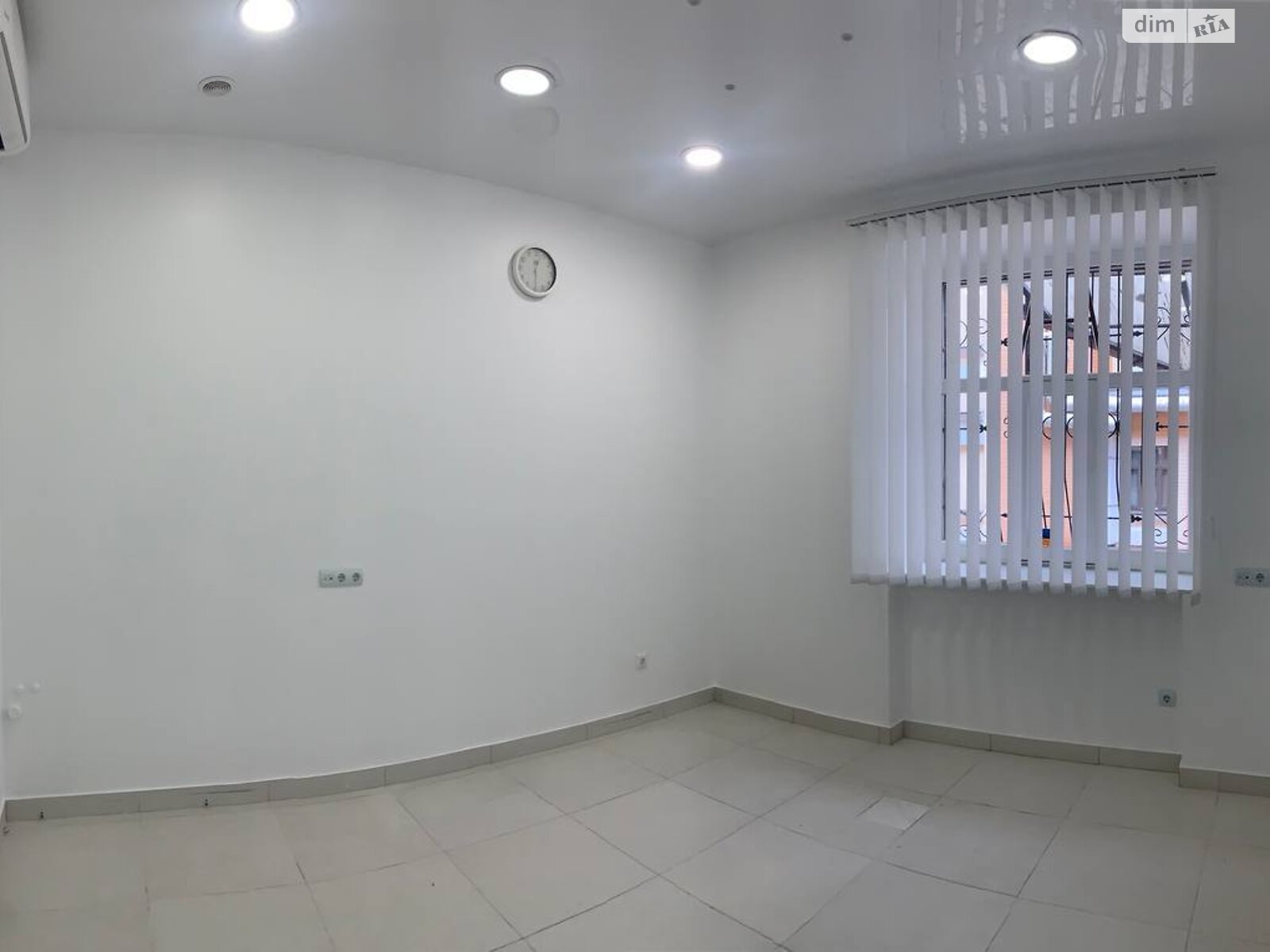 Комерційне приміщення в Києві, продаж по Воздвиженська вулиця, район Шевченківський, ціна: 185 000 доларів за об’єкт фото 1 Комерційне приміщення в Києві, продаж по Воздвиженська вулиця, район Шевченківський, ціна: 185 000 доларів за об’єкт фото 1