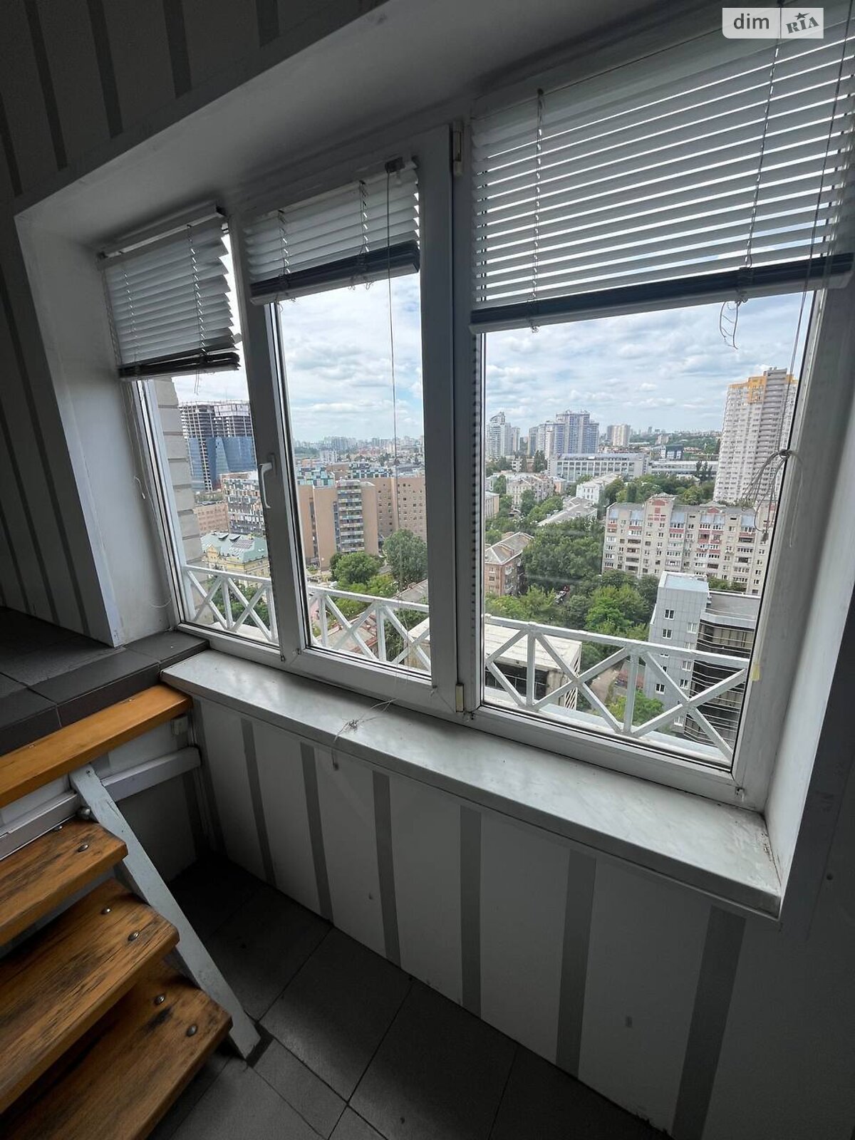 Коммерческое помещение в Киеве, продажа по Вячеслава Черновола (Косиора) улица 25, район Шевченковский, цена: 42 000 долларов за объект фото 1 Коммерческое помещение в Киеве, продажа по Вячеслава Черновола (Косиора) улица 25, район Шевченковский, цена: 42 000 долларов за объект фото 1