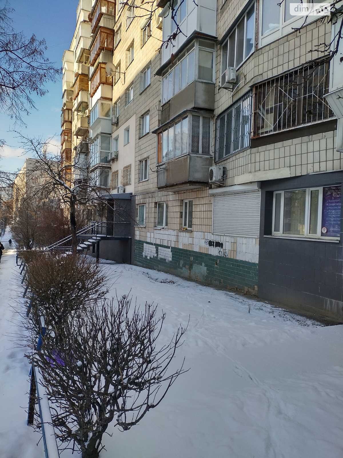 Коммерческое помещение в Киеве, продажа по Богдана Гаврилишина (Ванды Василевской) улица 11, район Шулявка, цена: 220 000 долларов за объект фото 1