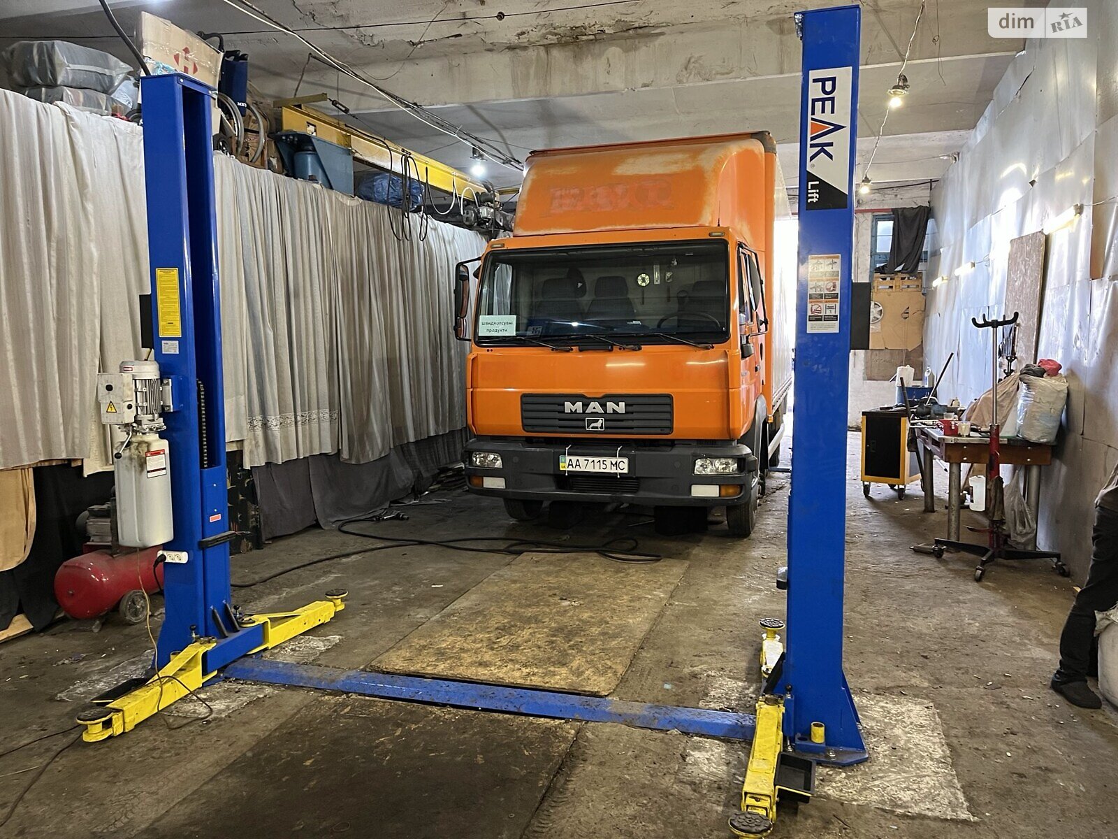 Комерційне приміщення в Києві, продаж по Дегтярівська вулиця 27А, район Шулявка, ціна: 60 000 доларів за об’єкт фото 1