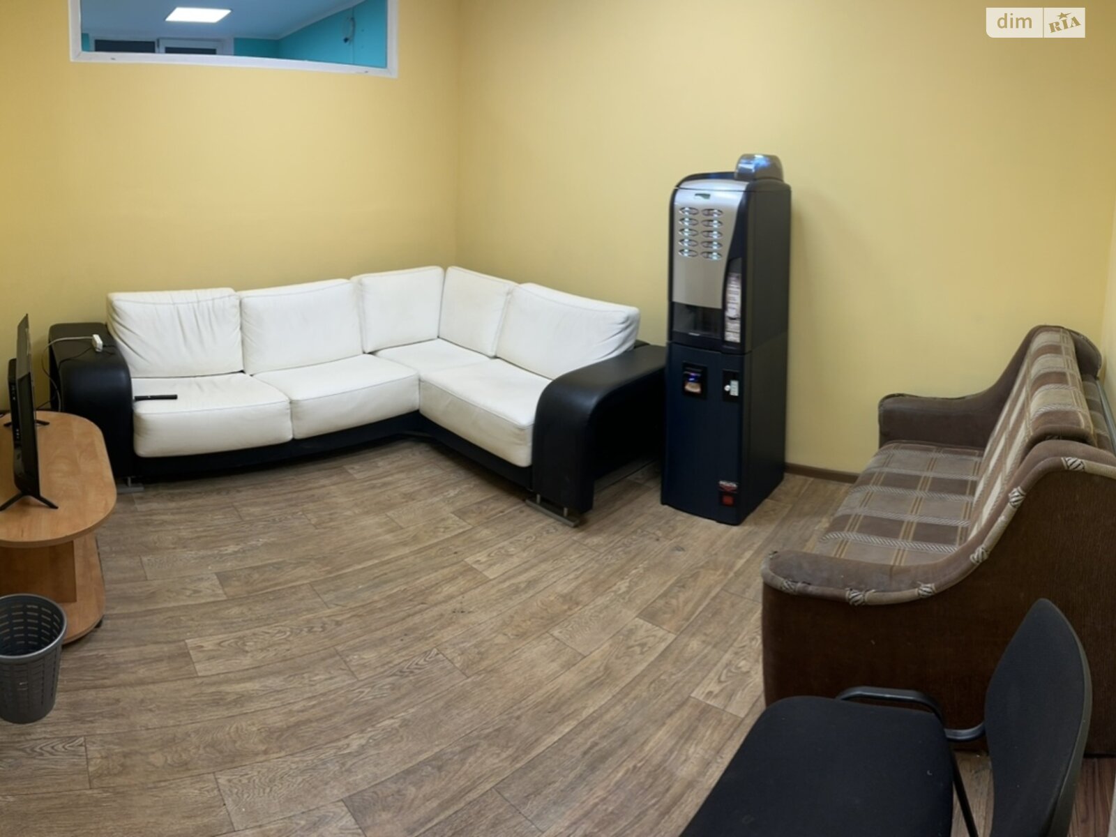 Комерційне приміщення в Києві, продаж по Дегтярівська вулиця 27А, район Шулявка, ціна: 60 000 доларів за об’єкт фото 1