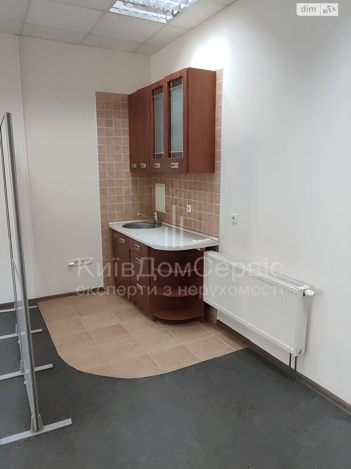 Комерційне приміщення в Києві, продаж по Дмитрівська вулиця 52Б, район Солдатська Слобідка, ціна: 249 000 доларів за об’єкт фото 1 Комерційне приміщення в Києві, продаж по Дмитрівська вулиця 52Б, район Солдатська Слобідка, ціна: 249 000 доларів за об’єкт фото 1
