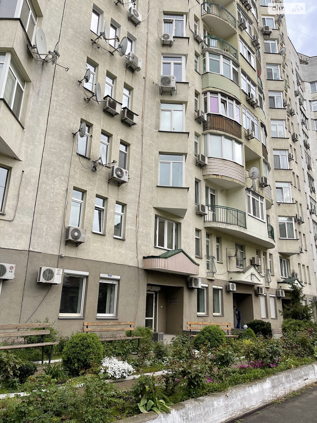 Коммерческое помещение в Киеве, продажа по Дмитриевская улица 52Б, район Солдатская Слободка, цена: 249 900 долларов за объект фото 1 Коммерческое помещение в Киеве, продажа по Дмитриевская улица 52Б, район Солдатская Слободка, цена: 249 900 долларов за объект фото 1