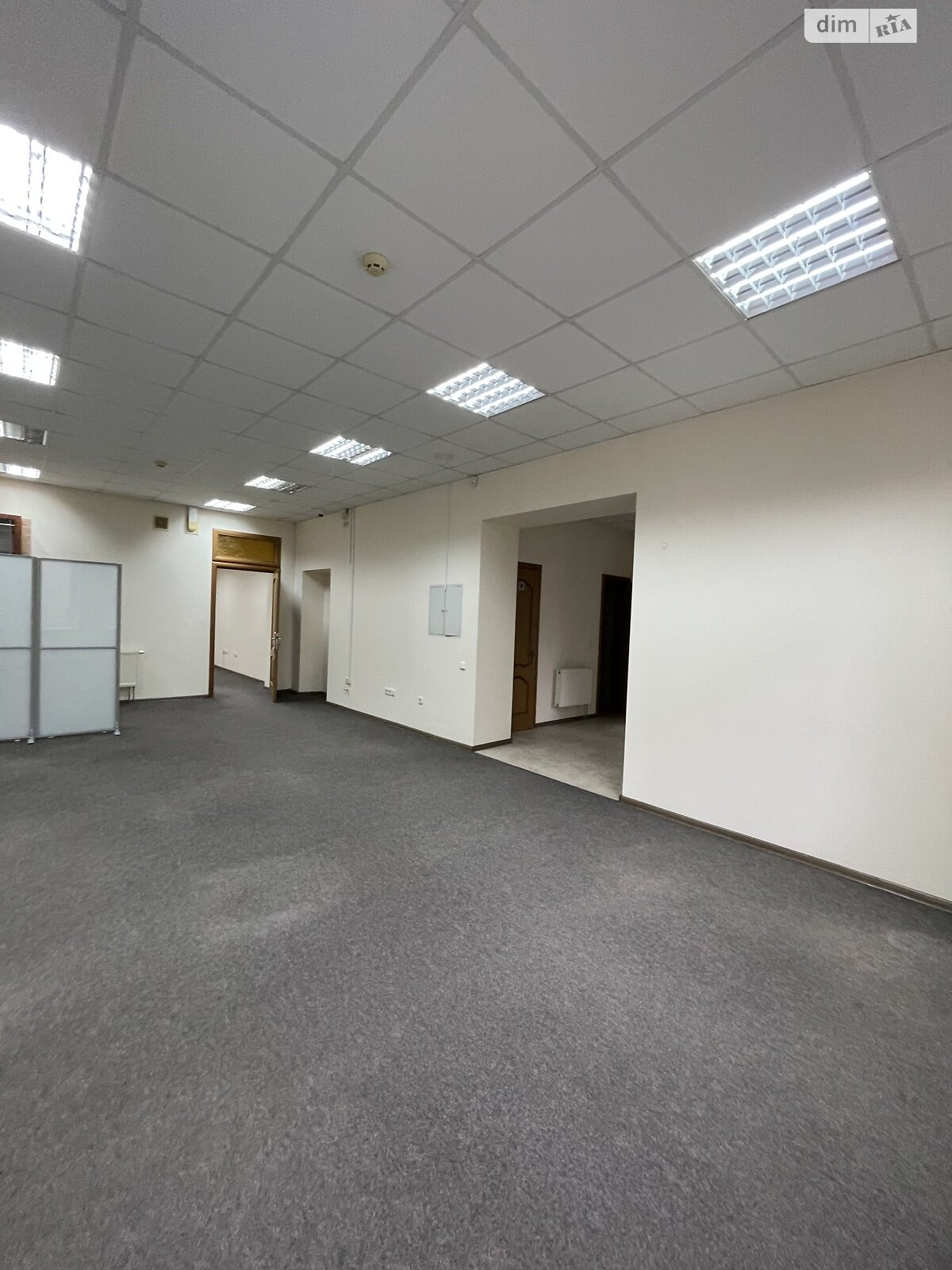 Коммерческое помещение в Киеве, продажа по Дмитриевская улица 52Б, район Солдатская Слободка, цена: 249 900 долларов за объект фото 1 Коммерческое помещение в Киеве, продажа по Дмитриевская улица 52Б, район Солдатская Слободка, цена: 249 900 долларов за объект фото 1