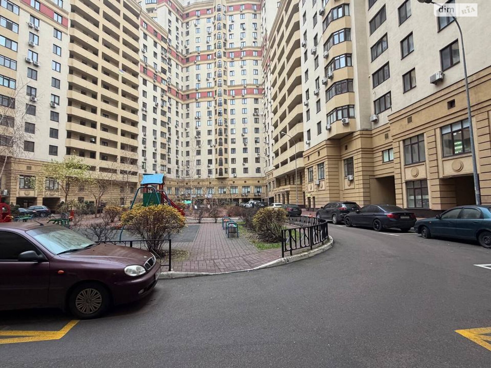 Коммерческое помещение в Киеве, продажа по Полтавская улица 10, район Солдатская Слободка, цена: 215 000 долларов за объект фото 1