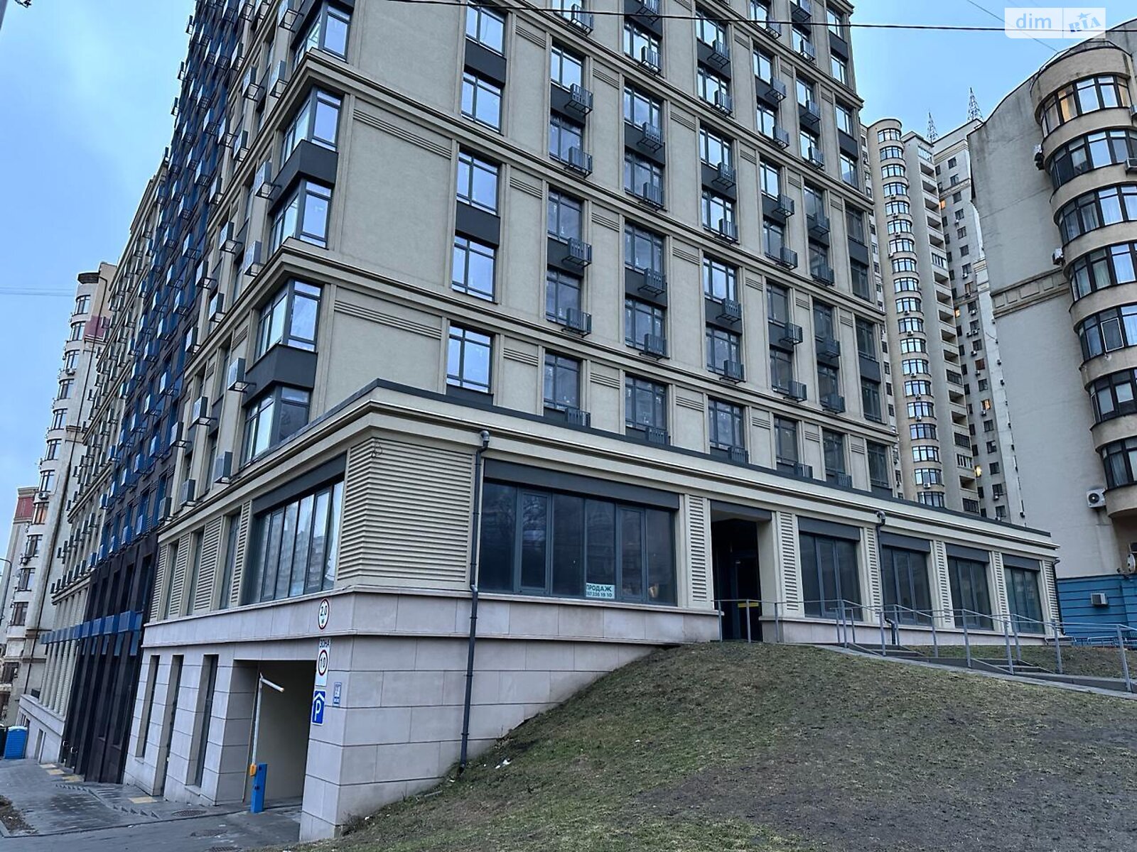 Коммерческое помещение в Киеве, продажа по Речная (Годовая) улица 4, район Солдатская Слободка, цена: 994 000 долларов за объект фото 1 Коммерческое помещение в Киеве, продажа по Речная (Годовая) улица 4, район Солдатская Слободка, цена: 994 000 долларов за объект фото 1
