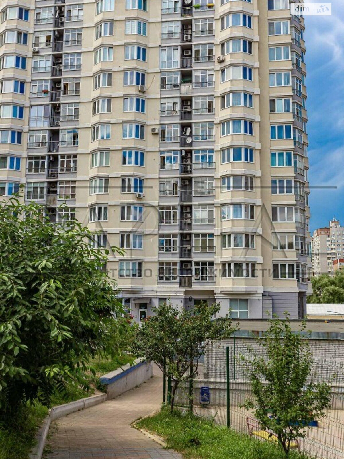 Коммерческое помещение в Киеве, продажа по Николая Галего улица 7В, район Соломенский, цена: 420 000 долларов за объект фото 1