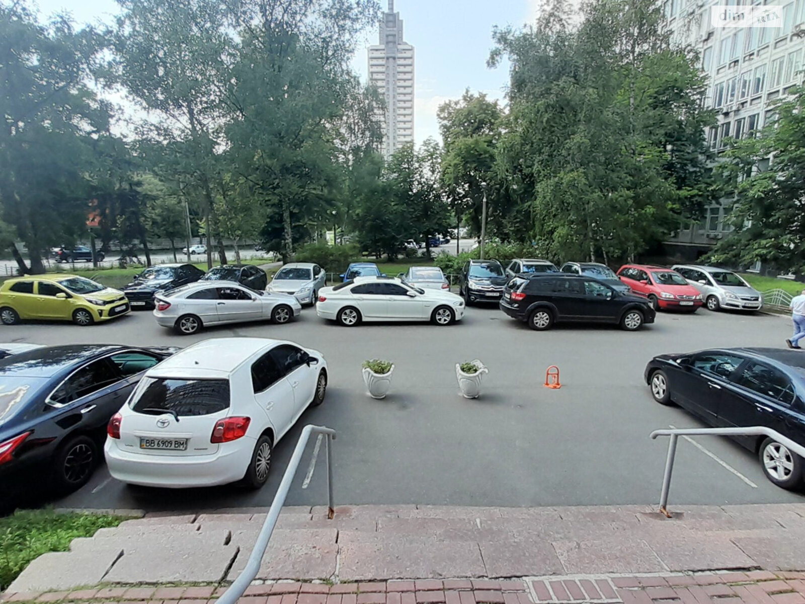 Коммерческое помещение в Киеве, продажа по Соломенская улица 5, район Соломенский, цена: 3 900 000 долларов за объект фото 1 Коммерческое помещение в Киеве, продажа по Соломенская улица 5, район Соломенский, цена: 3 900 000 долларов за объект фото 1