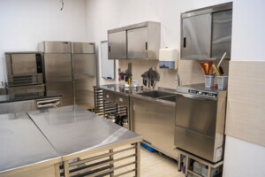 Коммерческое помещение в Киеве, продажа по Николая Гринченко улица 2/1, район Соломянка, цена: 50 000 долларов за объект фото 2