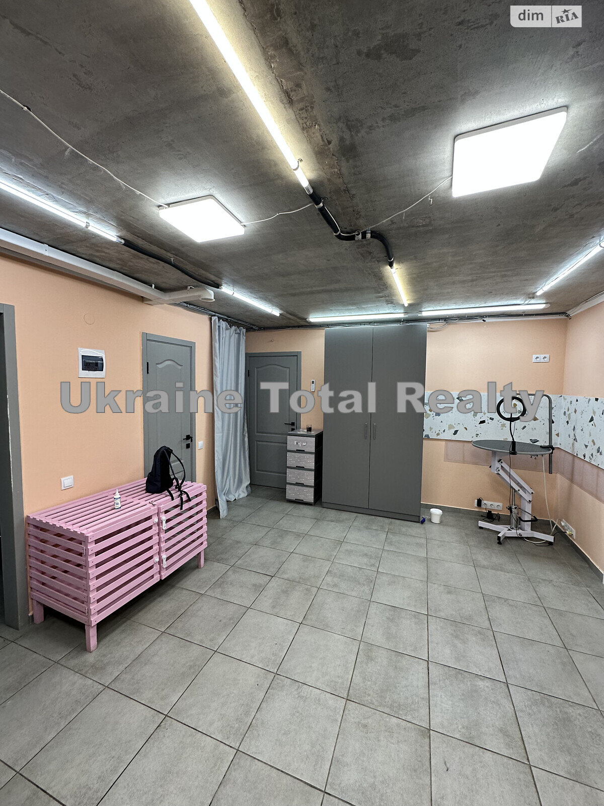 Коммерческое помещение в Киеве, продажа по Стадионная улица 21/1, район Соломянка, цена: 77 000 долларов за объект фото 1 Коммерческое помещение в Киеве, продажа по Стадионная улица 21/1, район Соломянка, цена: 77 000 долларов за объект фото 1