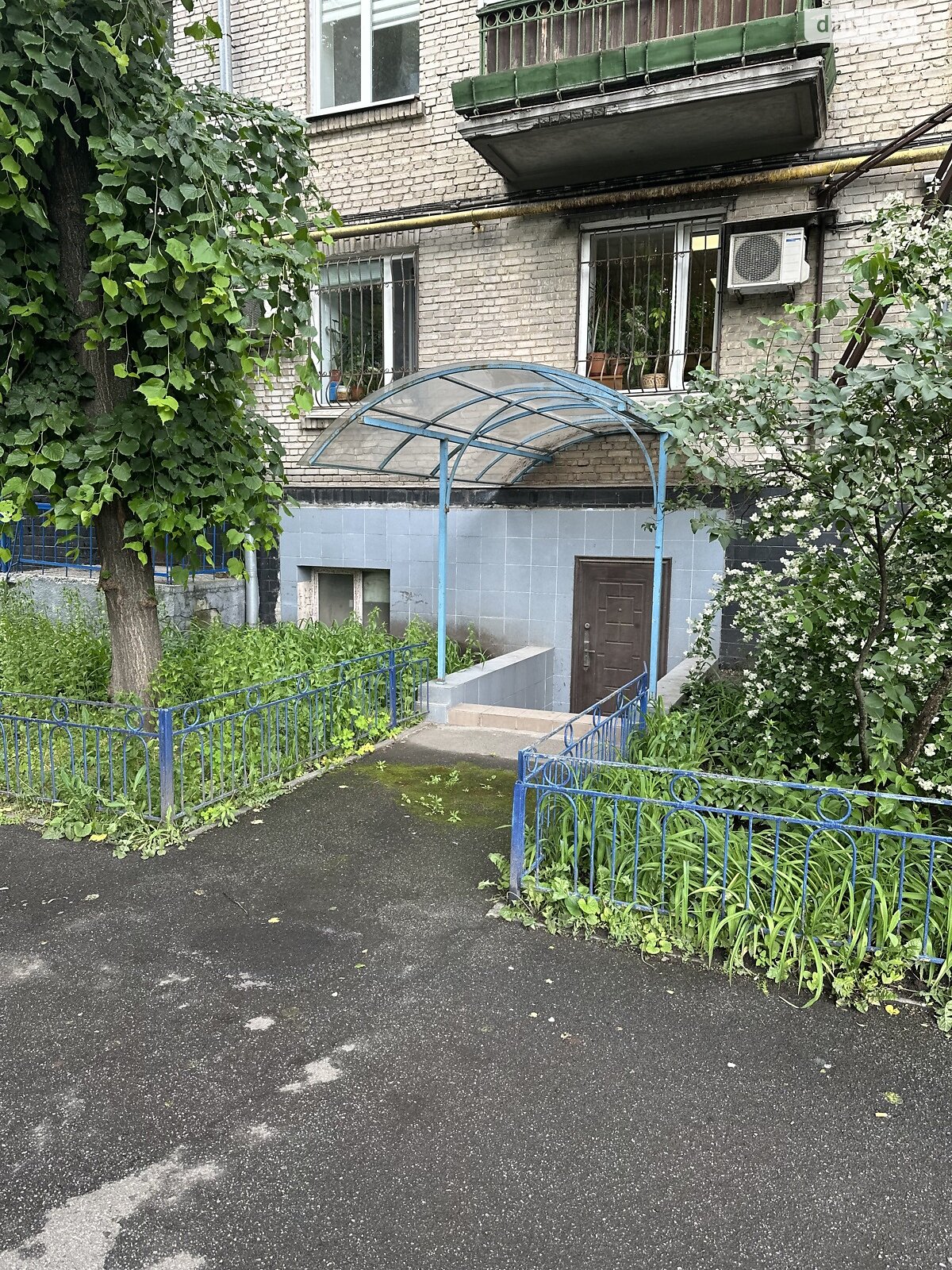 Комерційне приміщення в Києві, продаж по Повітряних Сил (Повітрофлотський) проспект 23/26, район Солом’янка, ціна: 140 000 доларів за об’єкт фото 1 Комерційне приміщення в Києві, продаж по Повітряних Сил (Повітрофлотський) проспект 23/26, район Солом’янка, ціна: 140 000 доларів за об’єкт фото 1