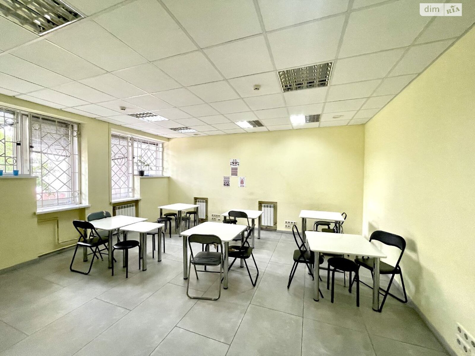 Коммерческое помещение в Киеве, продажа по Георгия Тороповского (Ивана Дубового) улица 43, район Соцгород, цена: 730 000 долларов за объект фото 1 Коммерческое помещение в Киеве, продажа по Георгия Тороповского (Ивана Дубового) улица 43, район Соцгород, цена: 730 000 долларов за объект фото 1